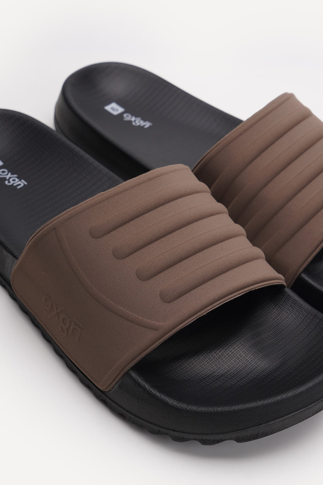 985739-Mocha (4).jpg