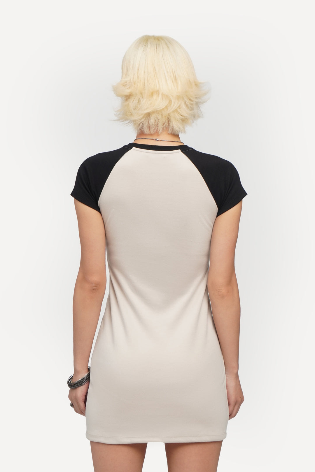 988315-Oatmilk (1).jpg