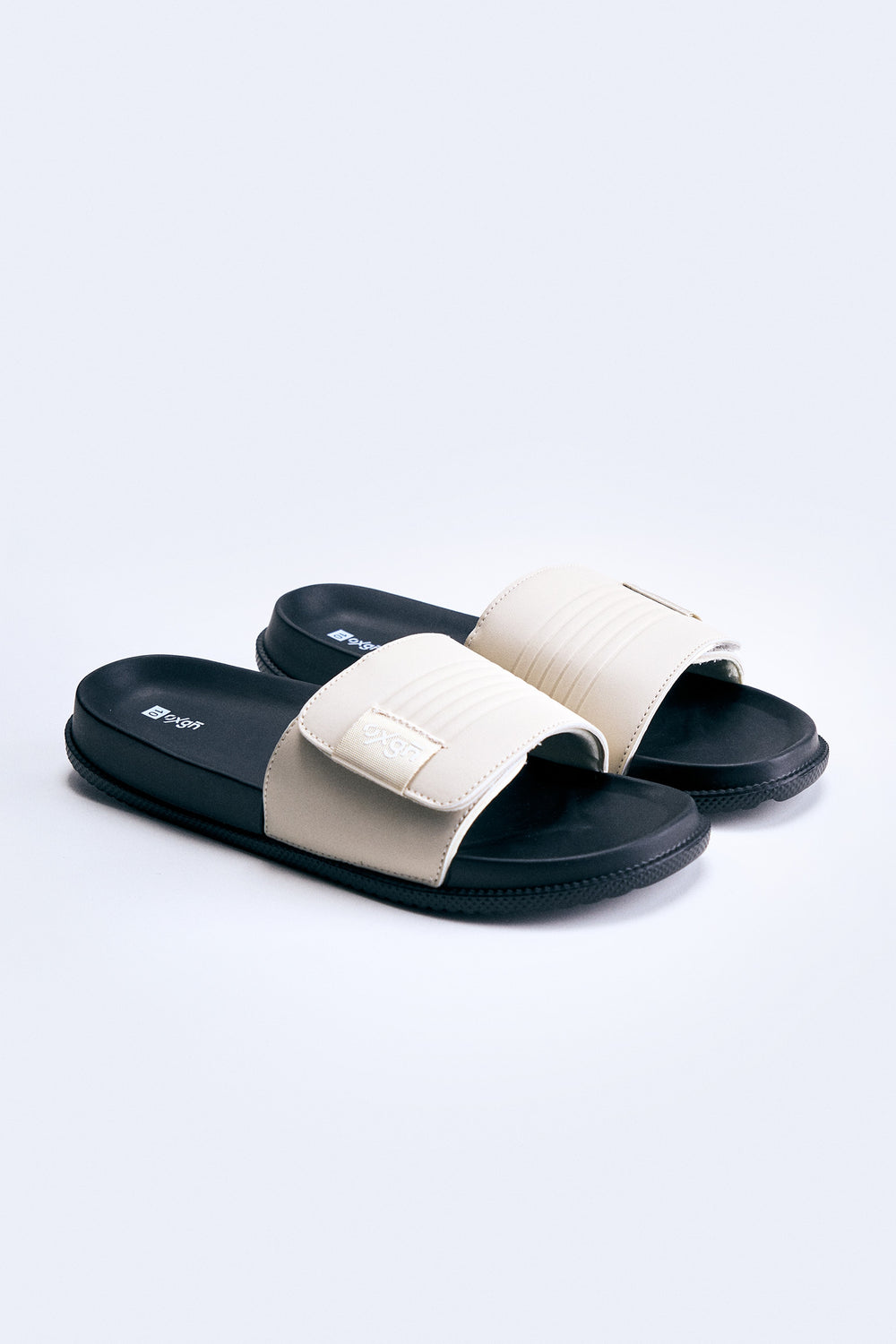 989277-Oatmilk (1).jpg