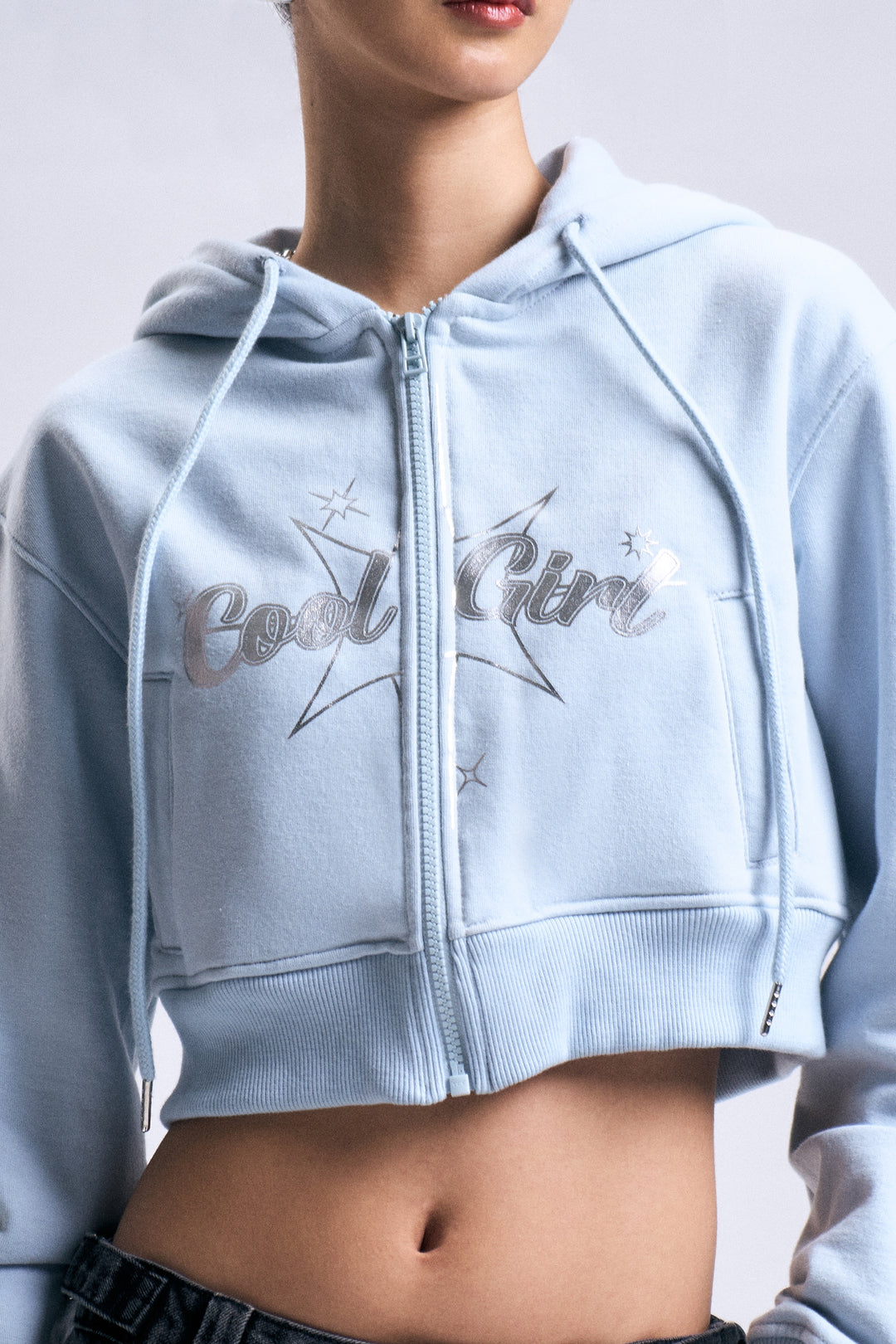 989328-Pale Blue (2).jpg