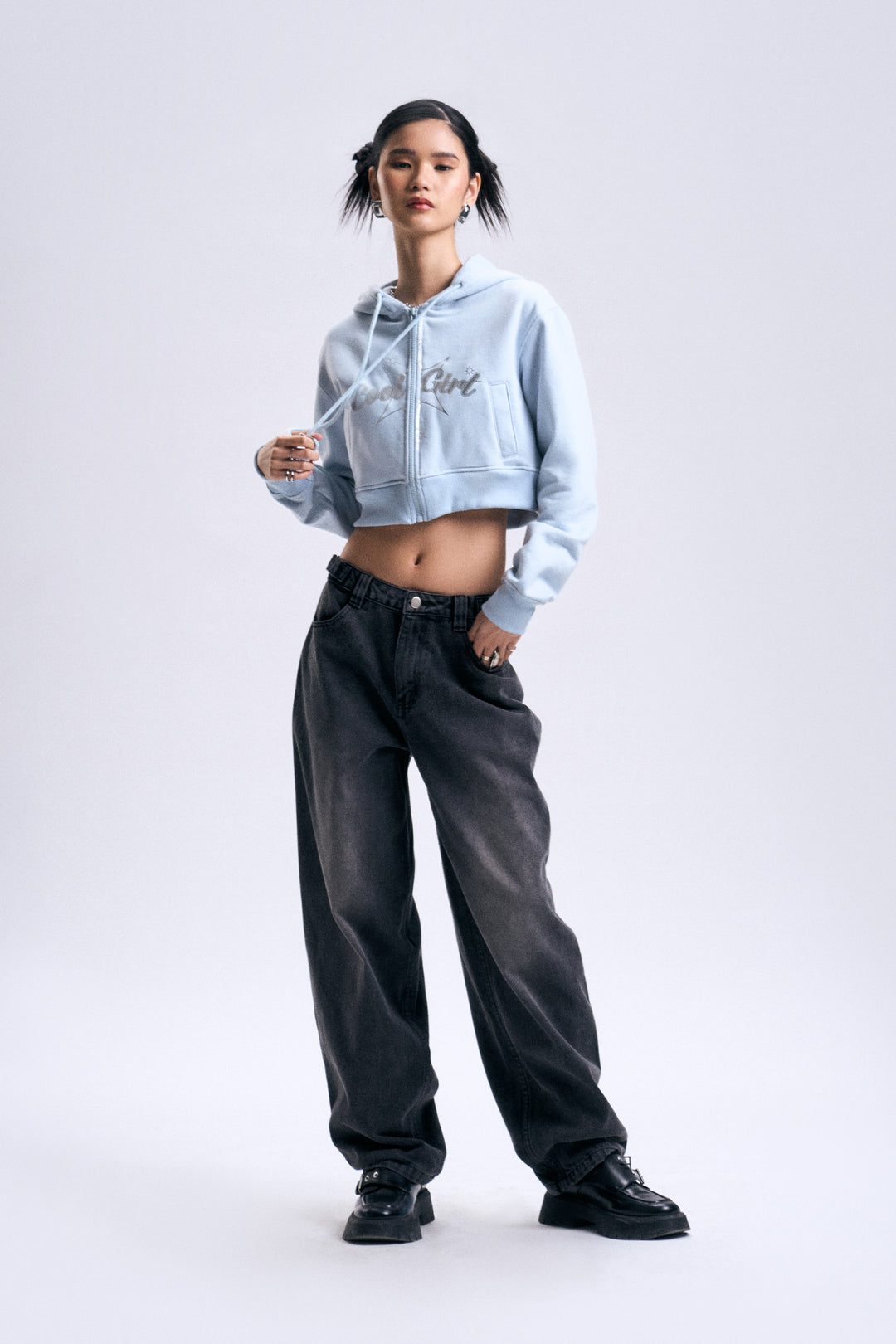 989328-Pale Blue (3).jpg