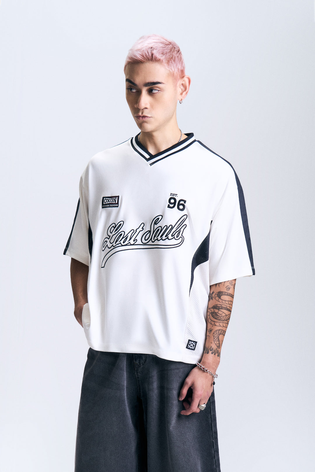 989659-Off White (1).jpg