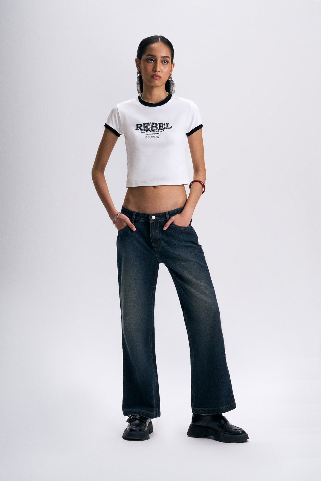 989781-Off White (1).jpg