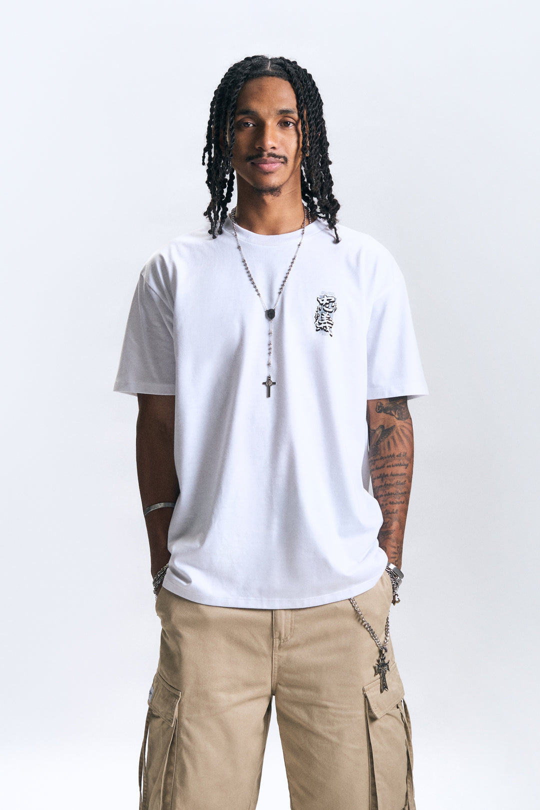 989886-White (4).jpg