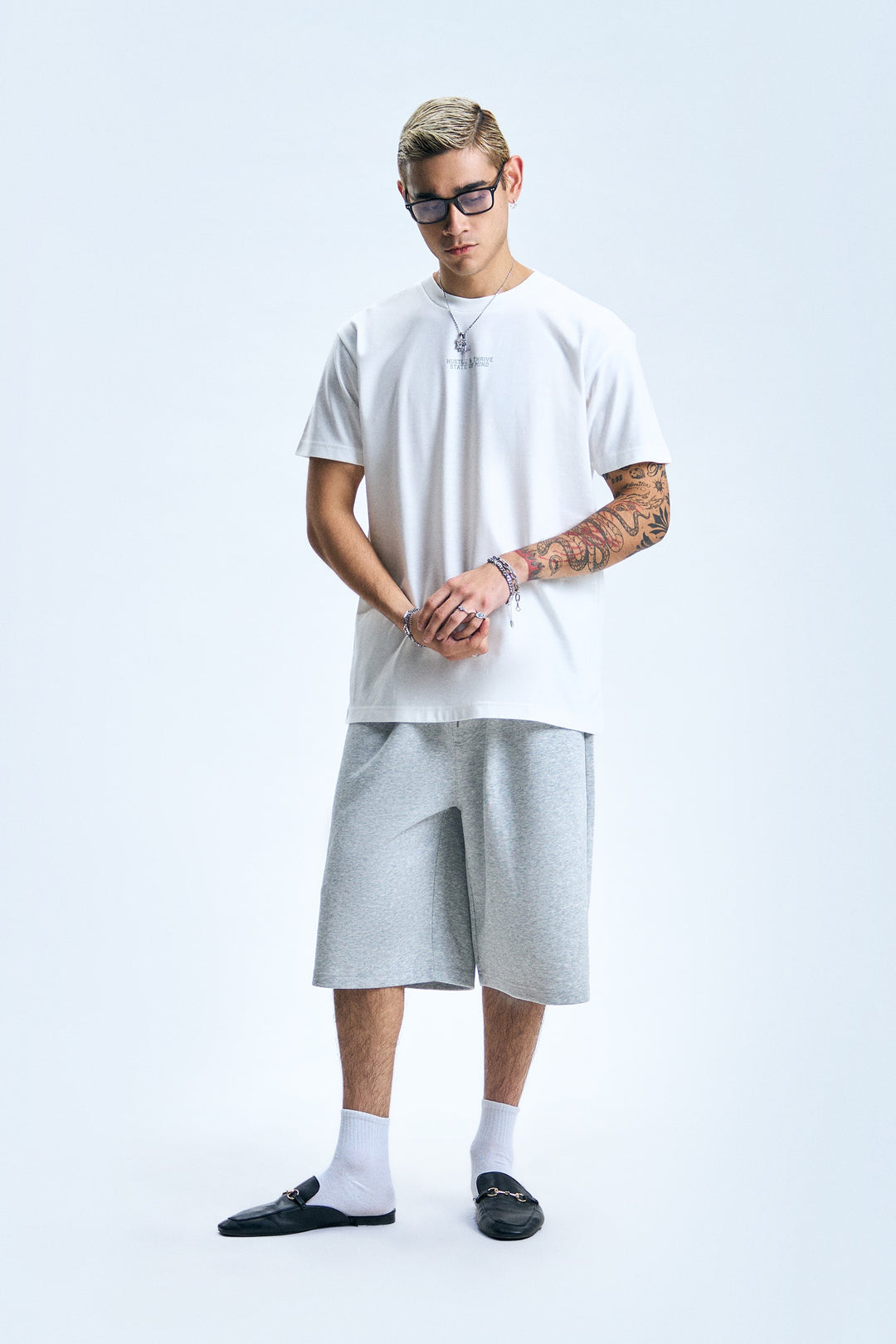 9000092-Off White (1).jpg