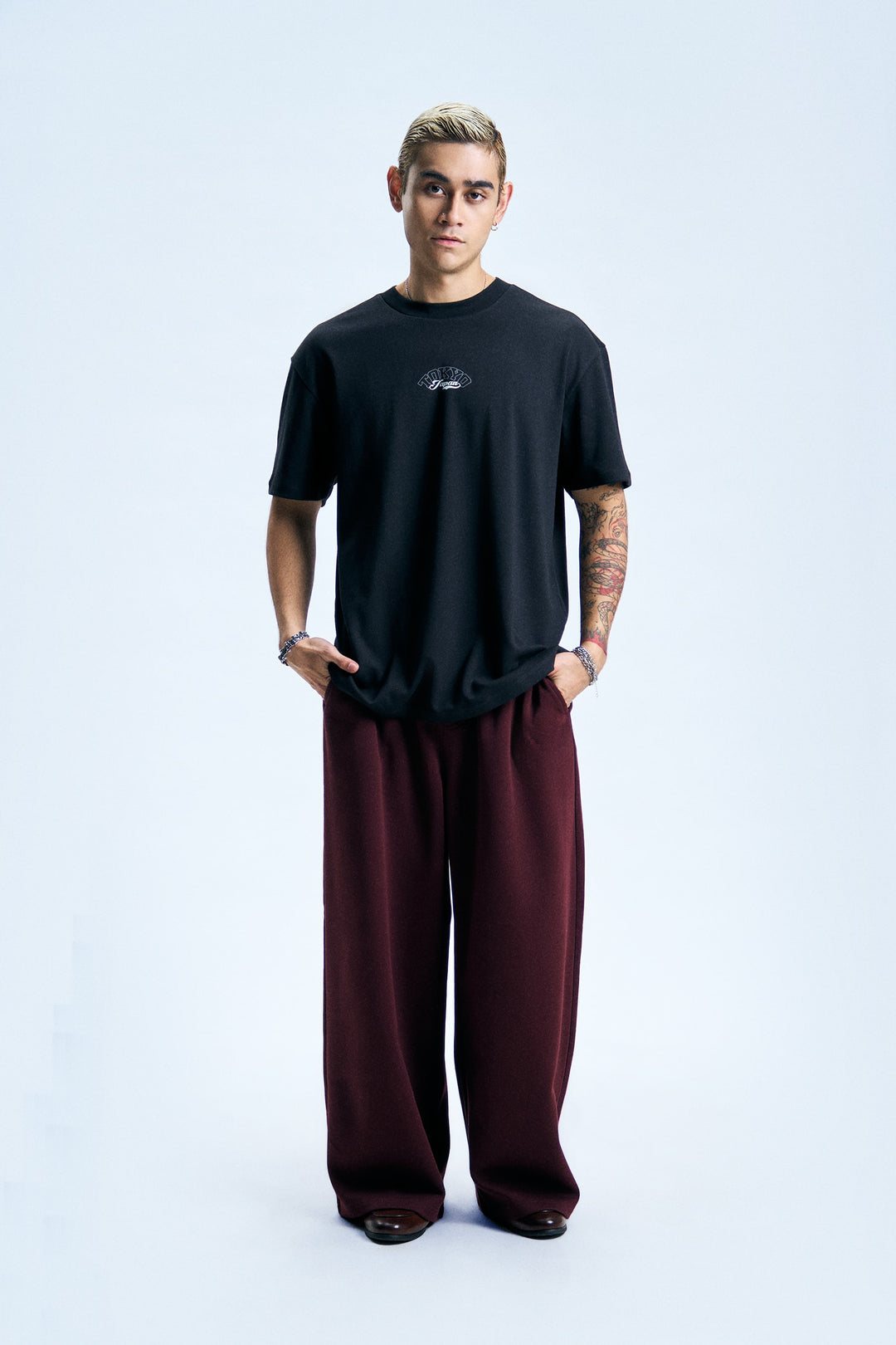9000143-Black (1).jpg