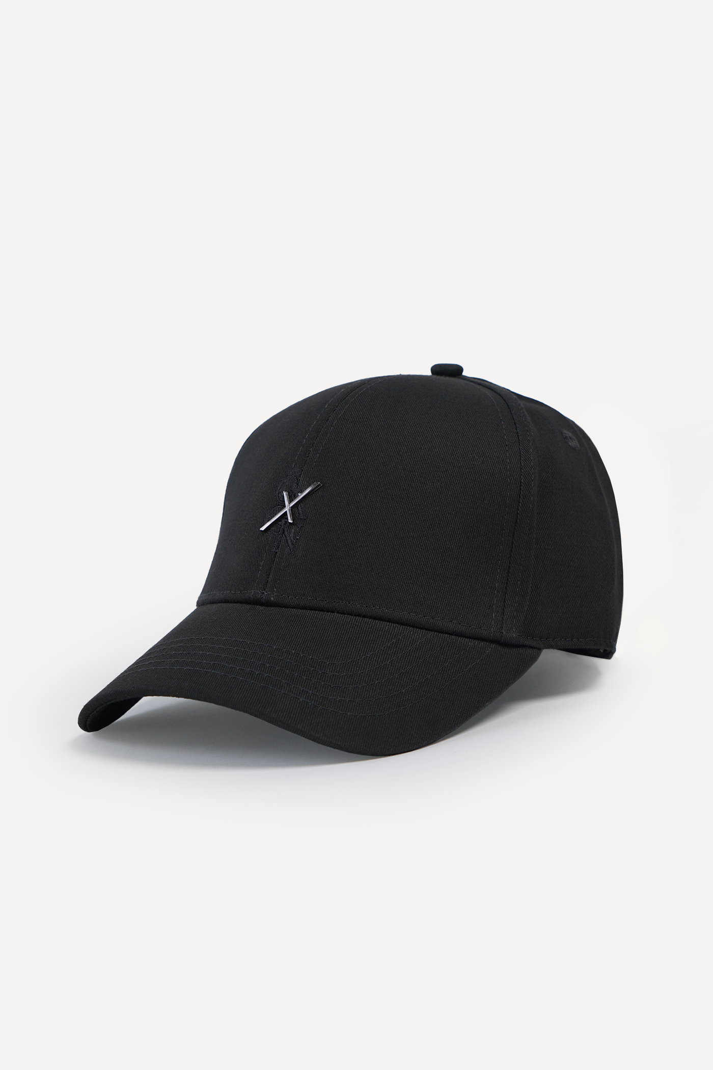Curved Cap With Metal Logo