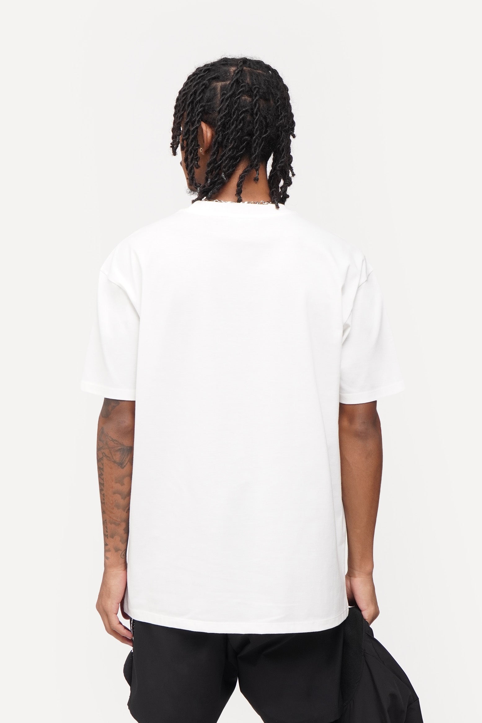 983449-Off White (3).jpg