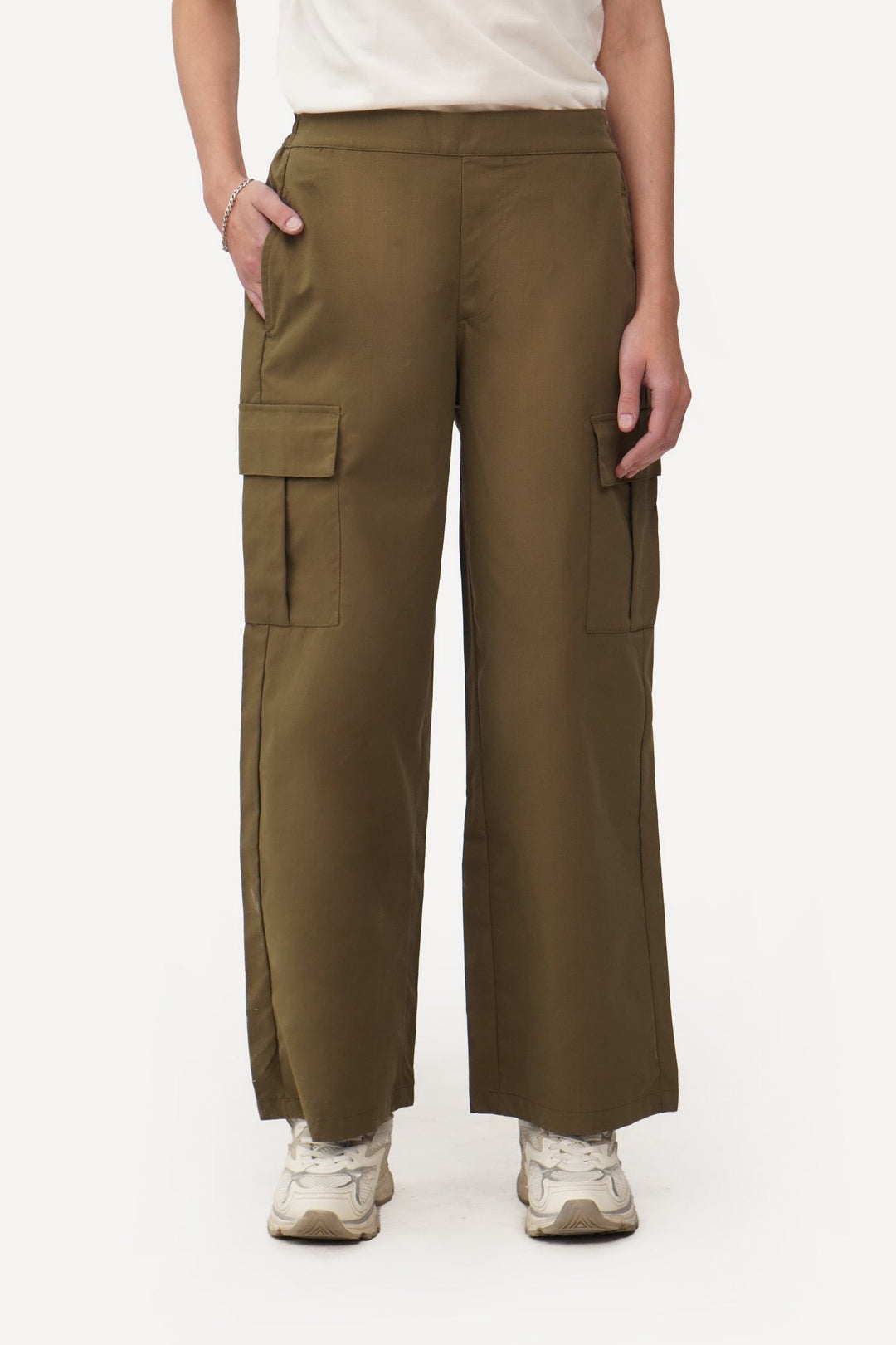 Pull-Up Cargo Trousers