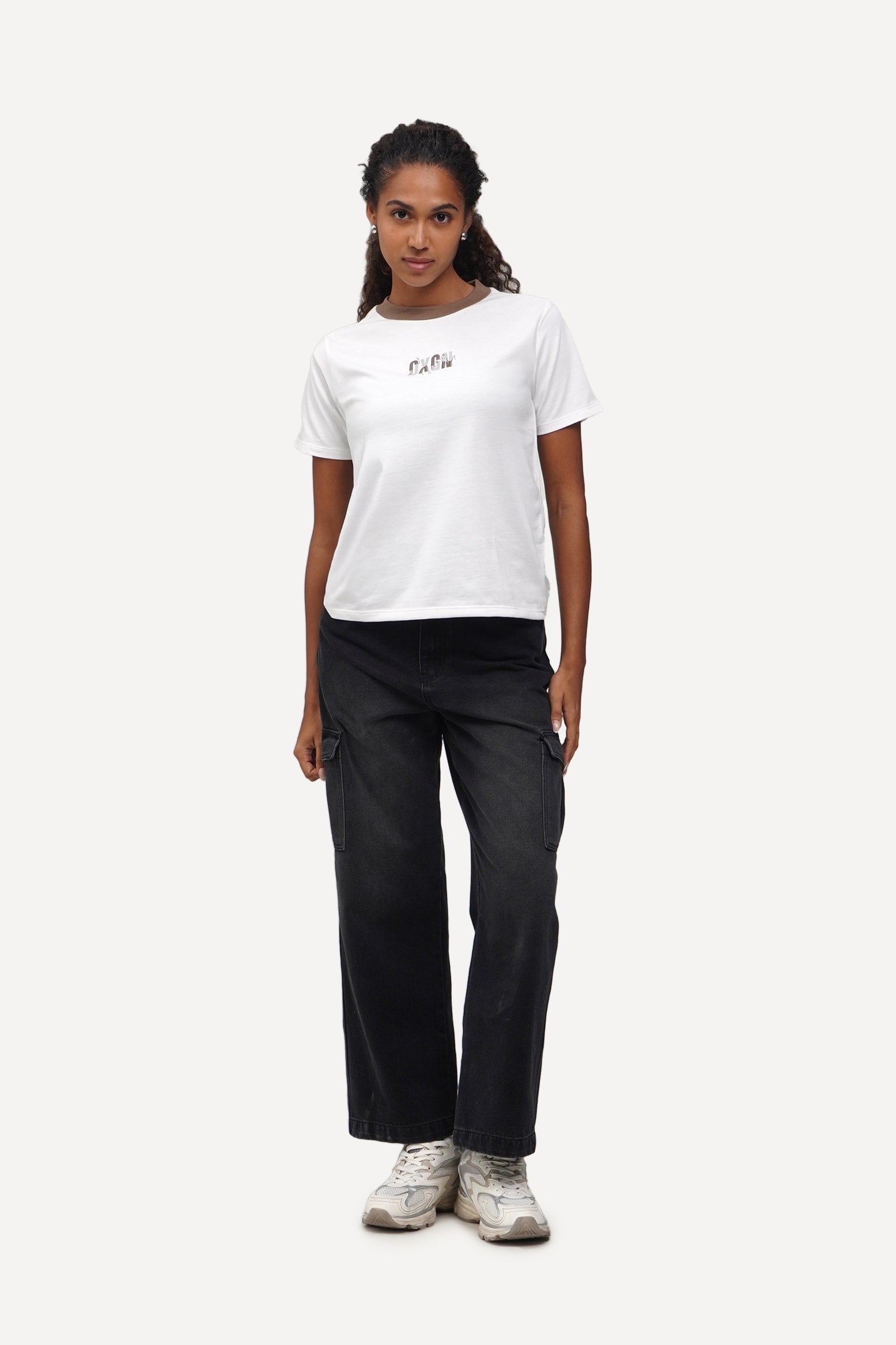 984440-Off White (3).jpg