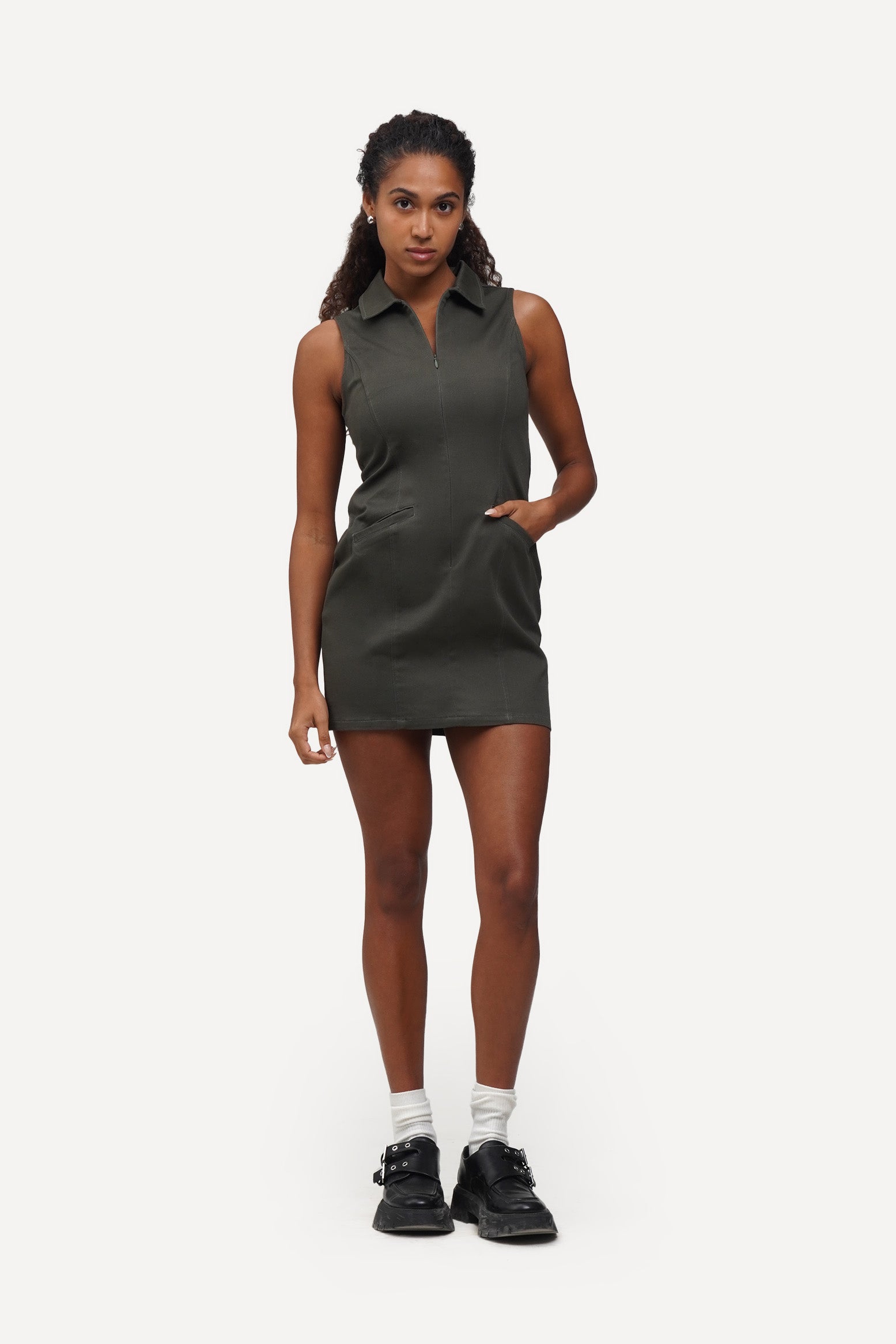 Zip-Up Sleeveless Dress – OXGN