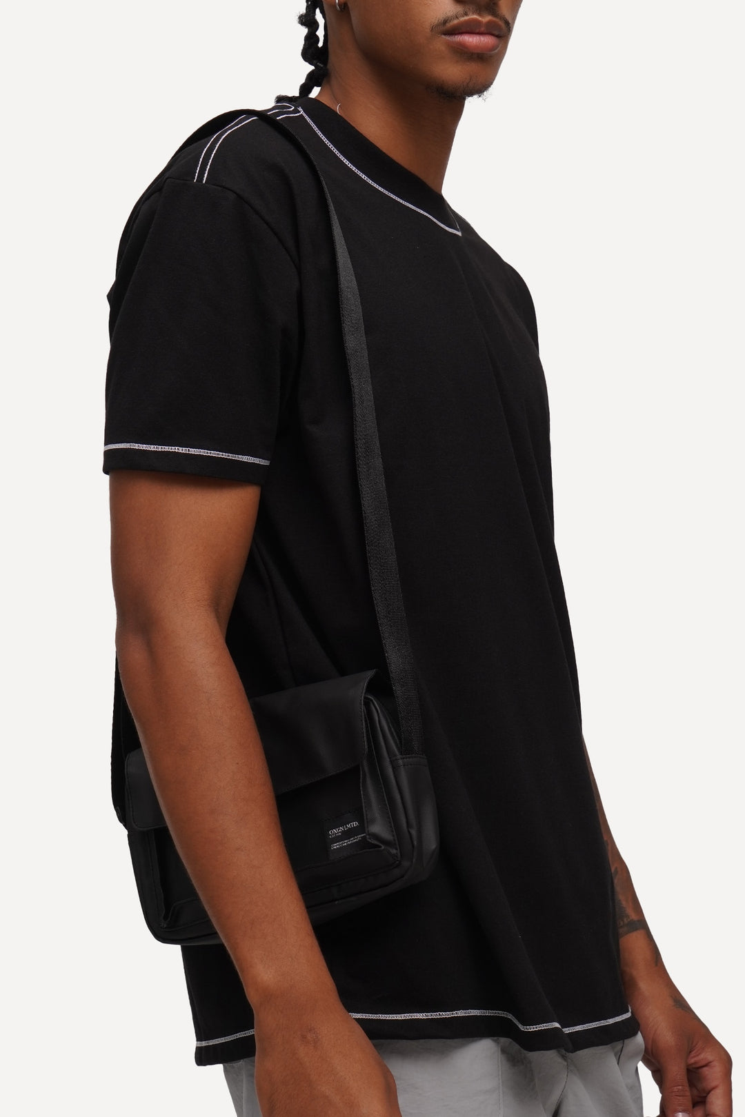 984652-Black (1).jpg