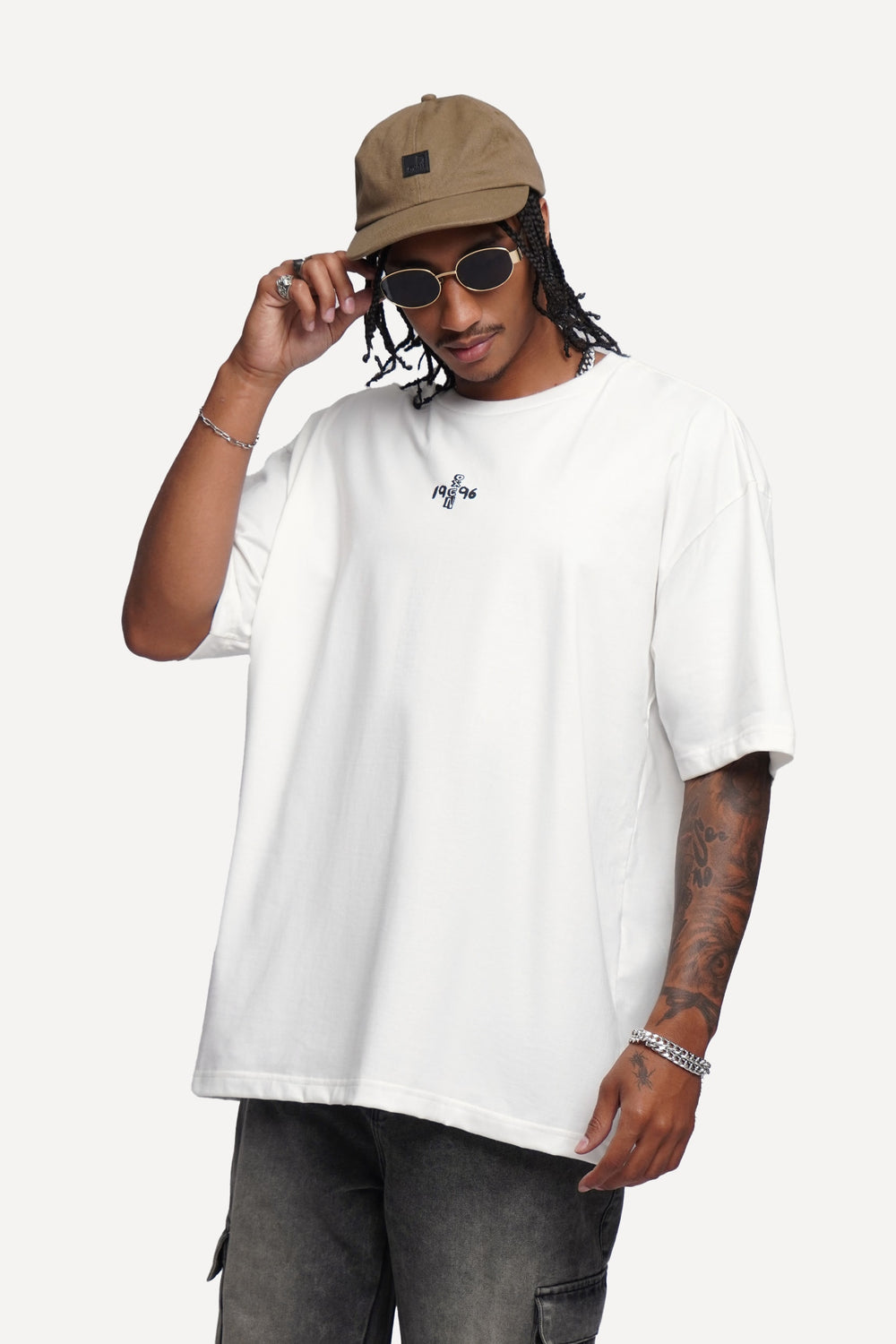 985856-Off White (2).jpg