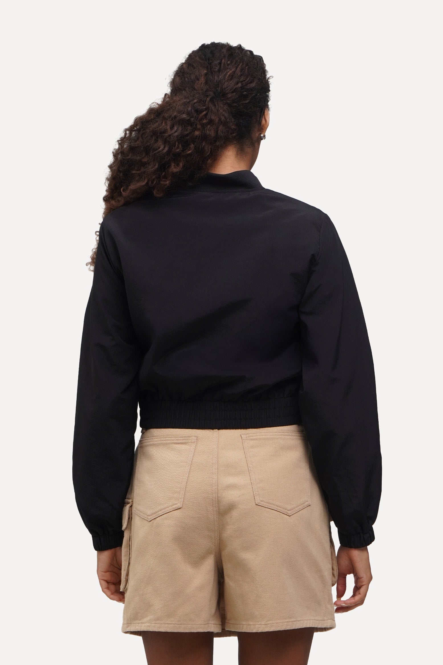 986101-Black (1).jpg