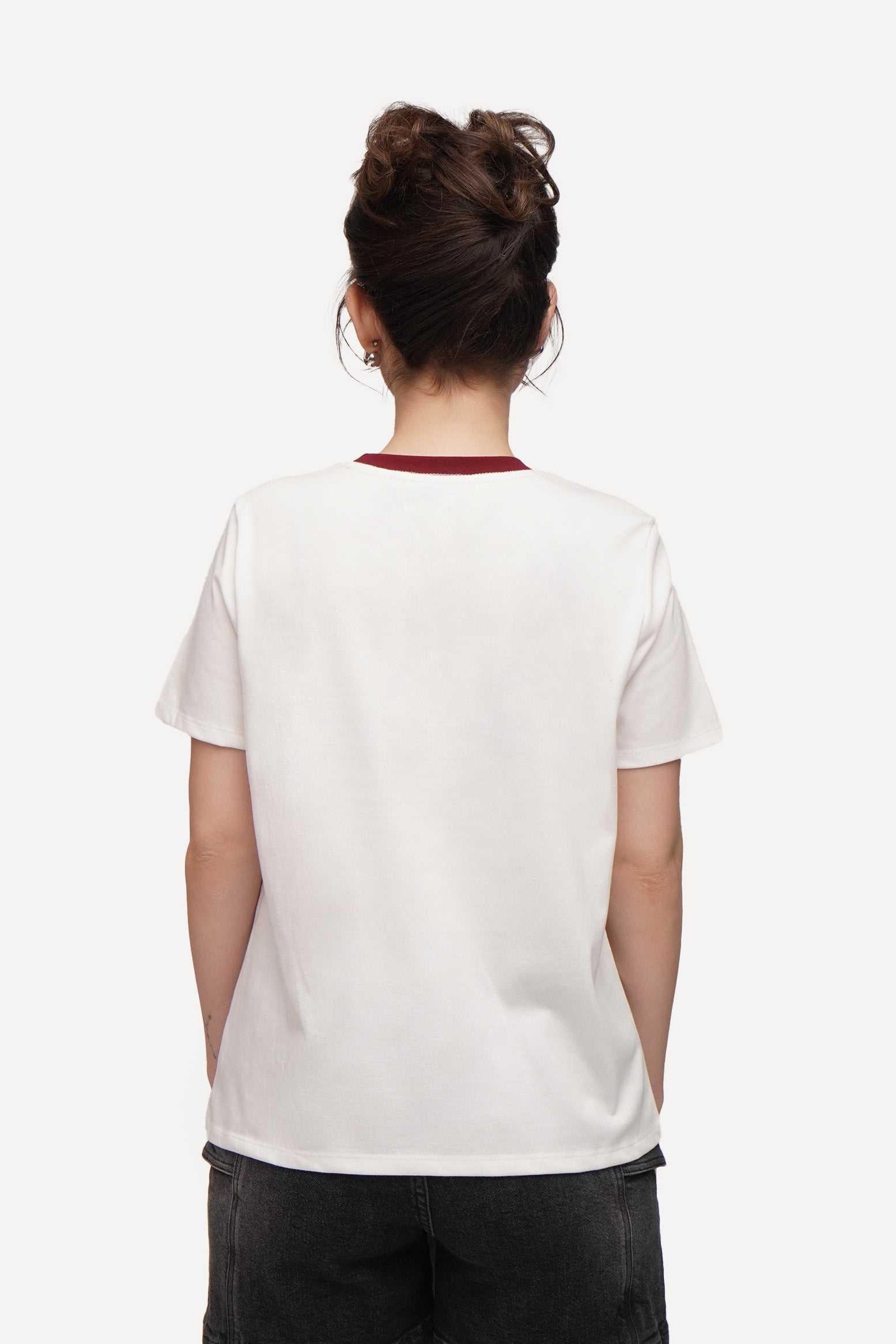 986406-Off White (1).jpg