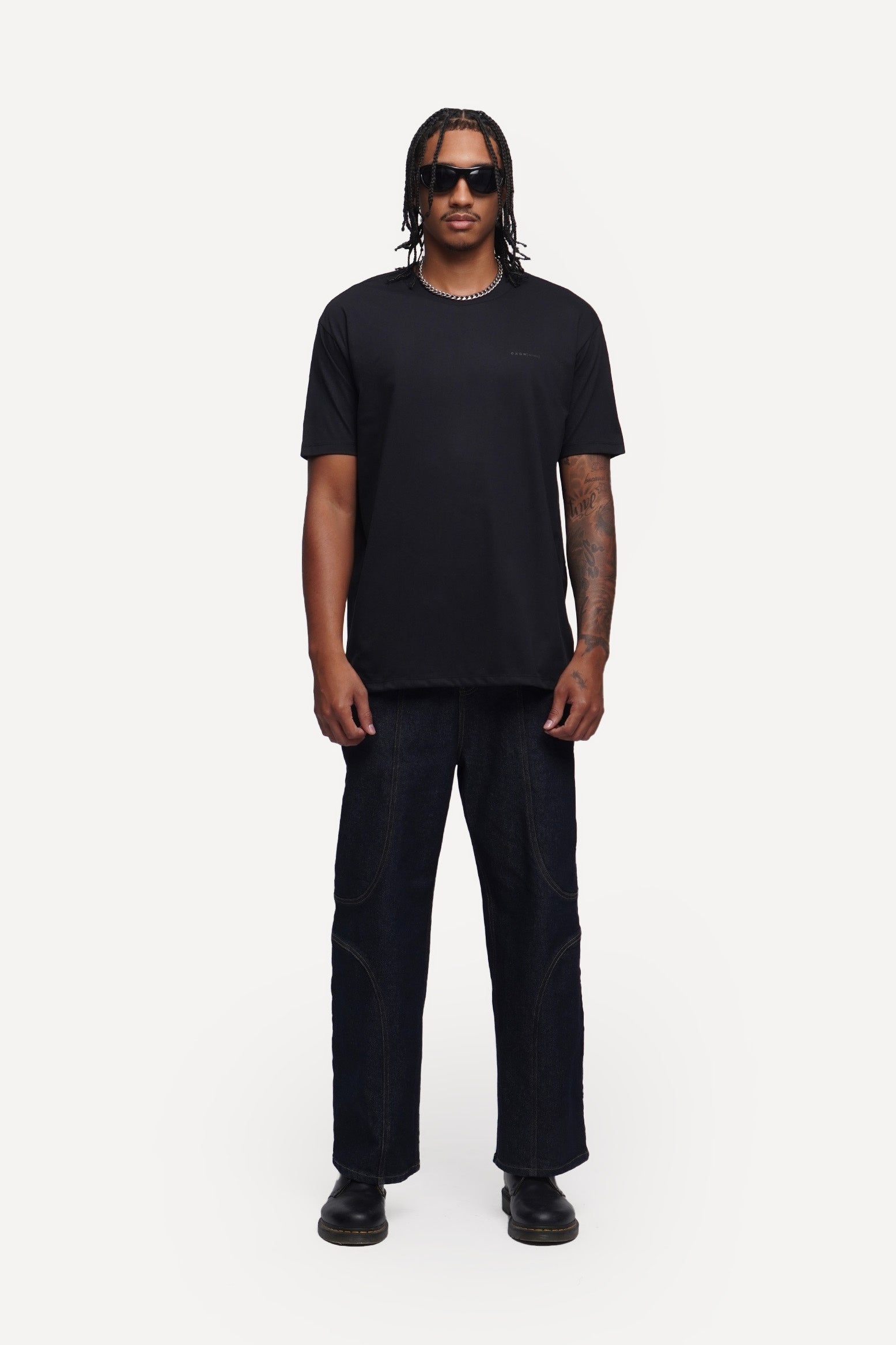 986767-Black (1).jpg