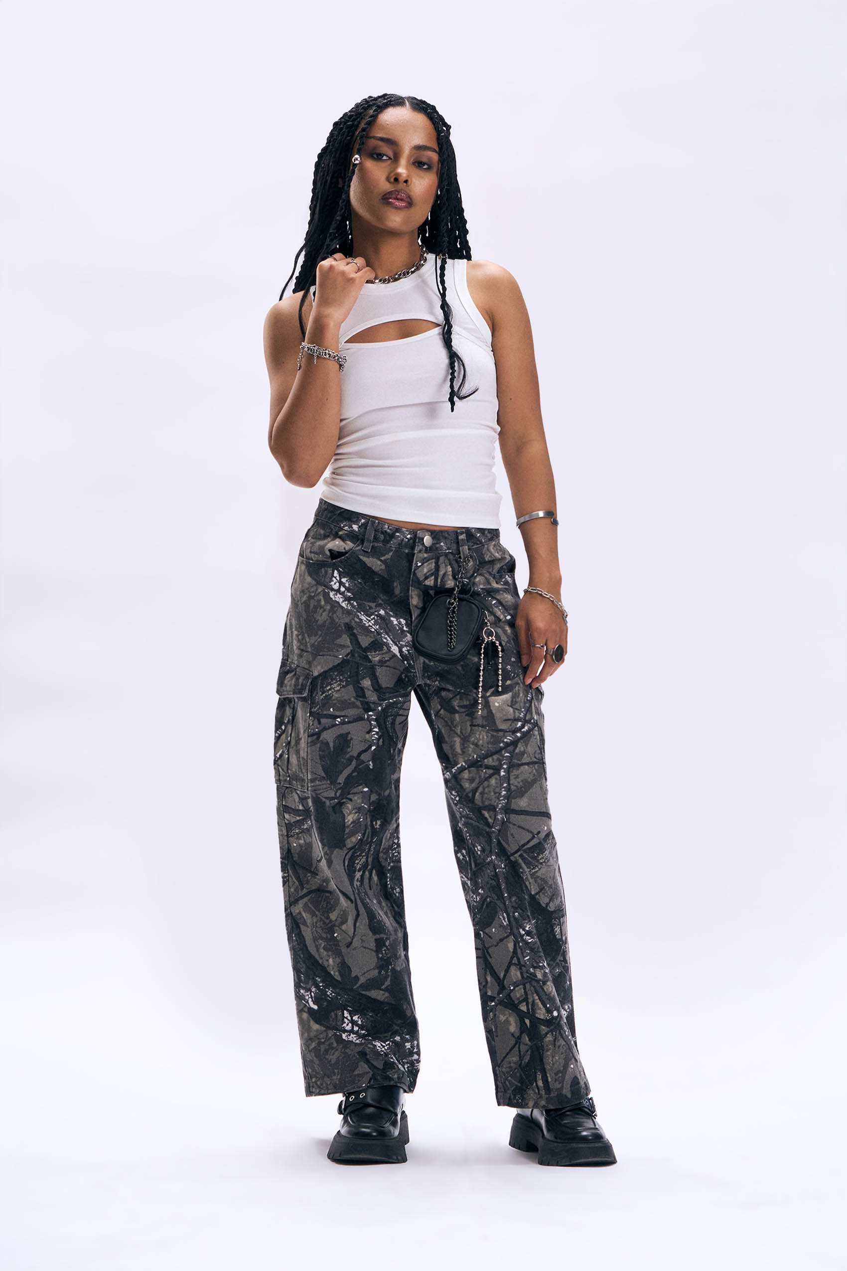 987610-Off White (1).jpg