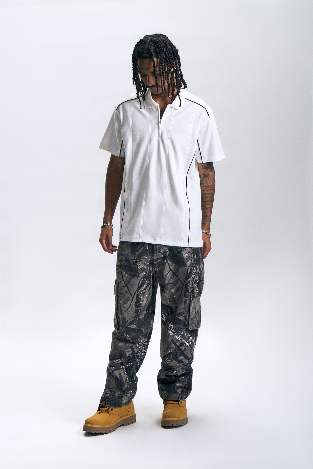 988475-Off White (1).jpg