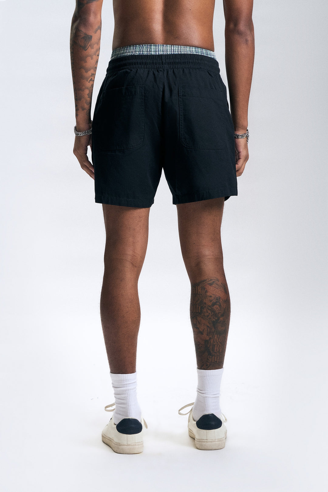 988607-Black (1).jpg