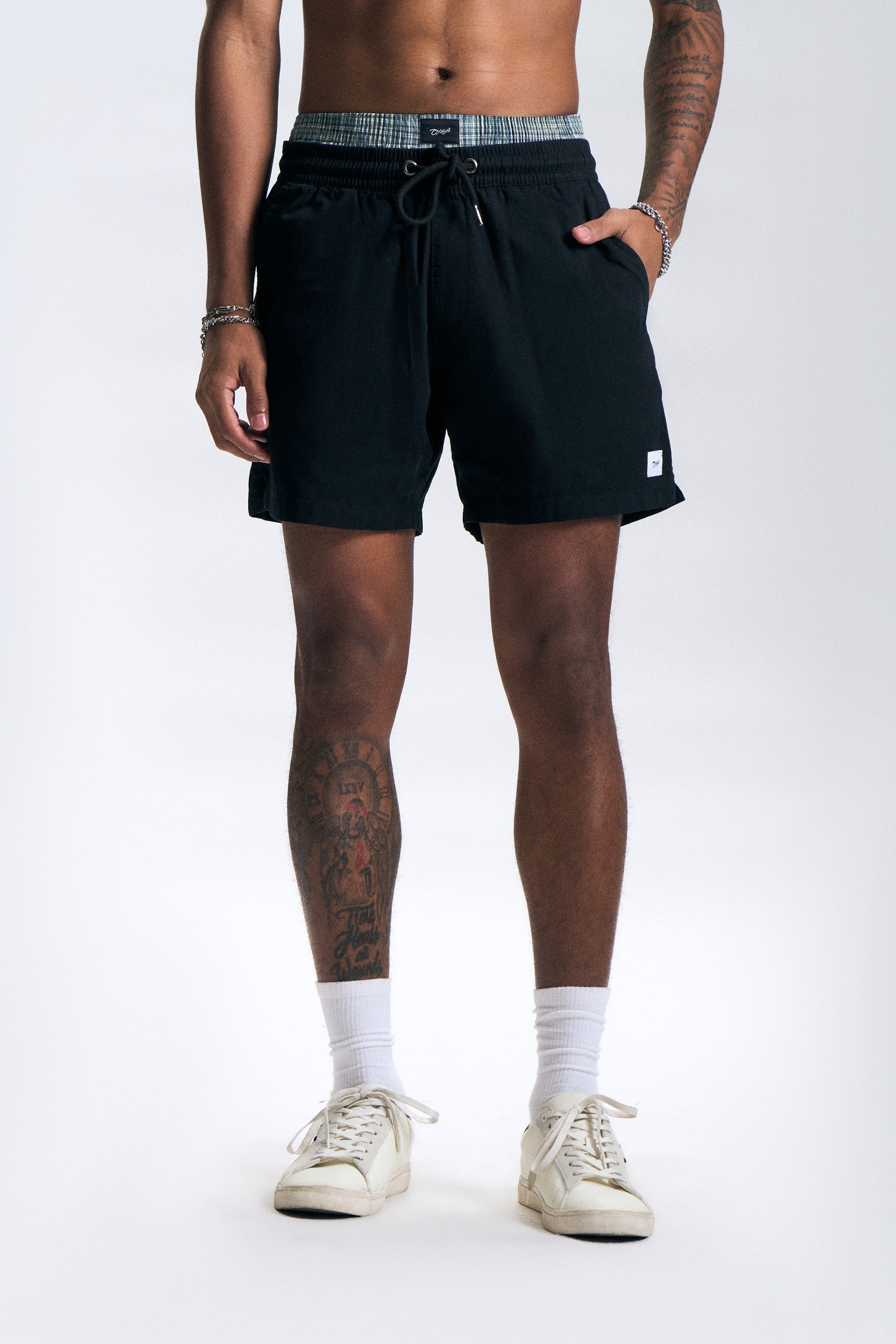 988607-Black (2).jpg