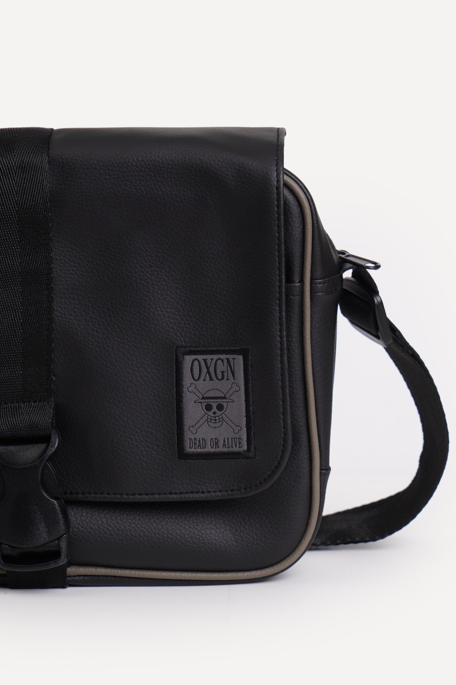 988798-Black (2).jpg