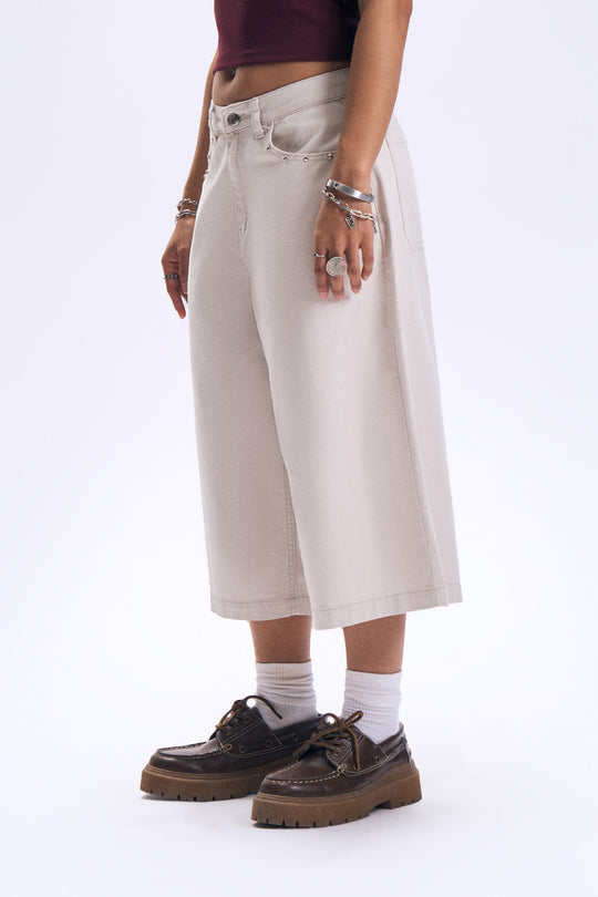 988973-Oatmilk (1).jpg