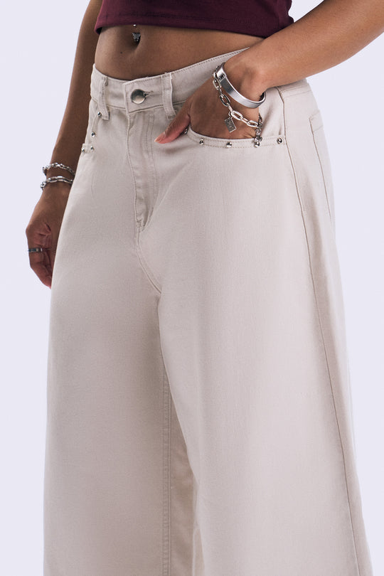 988973-Oatmilk (2).jpg