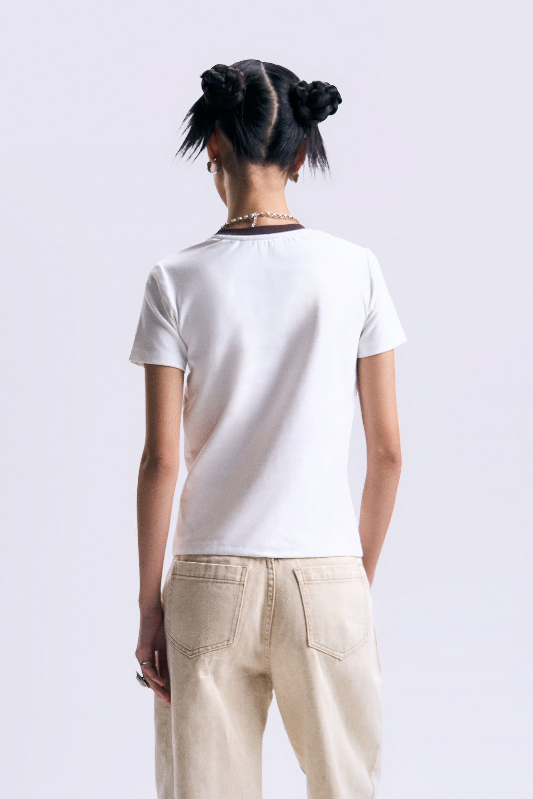 989053-Off White (1).jpg