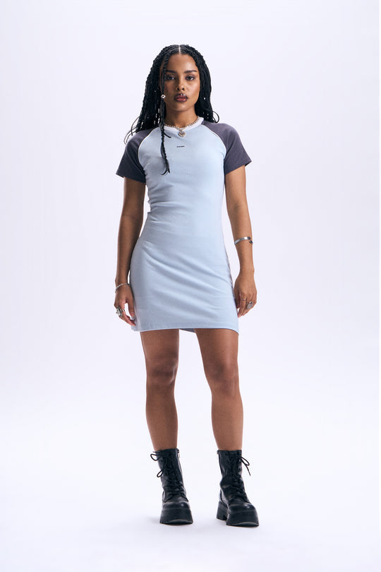 989106-Pale Blue (3).jpg