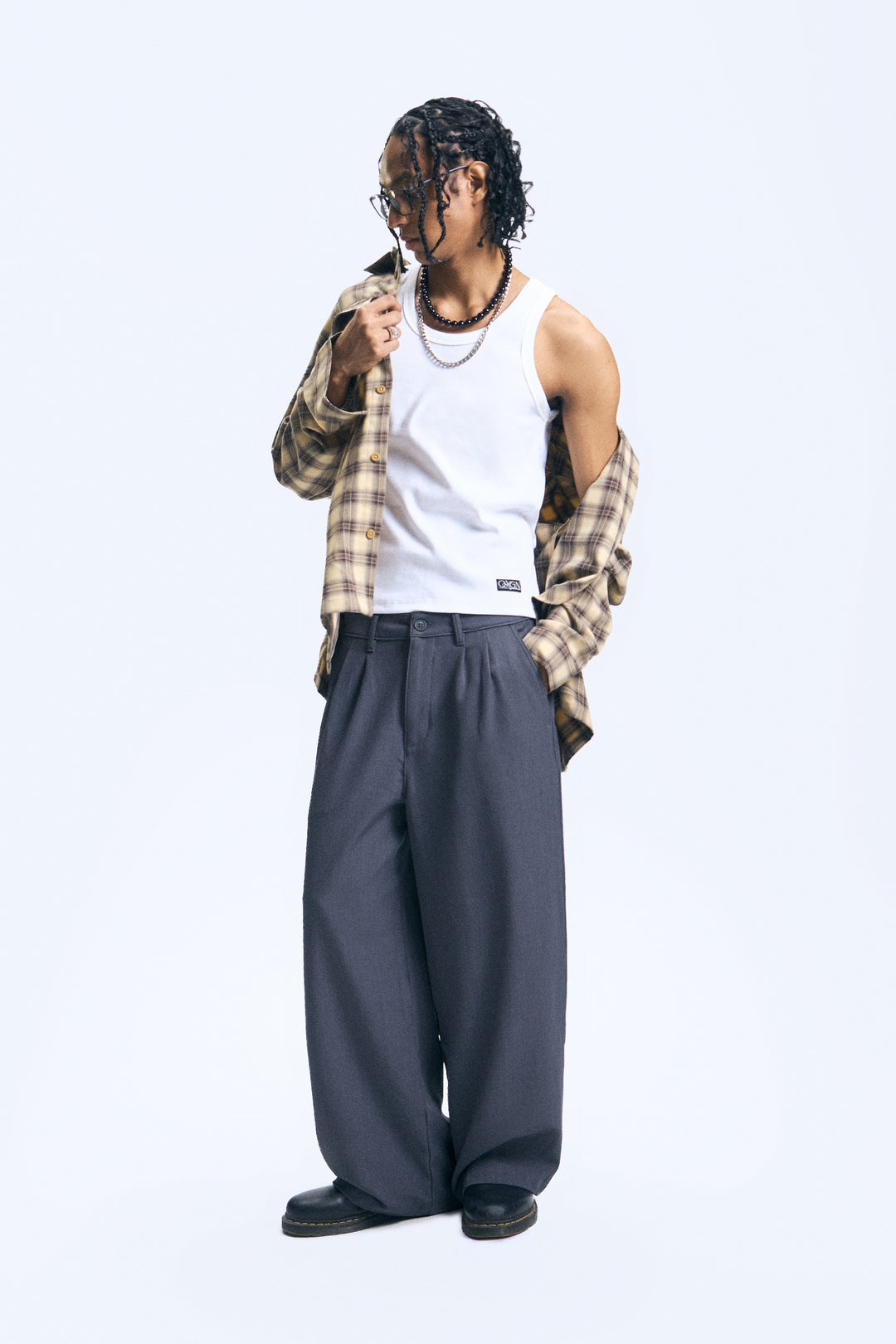989320-Tan (1).jpg