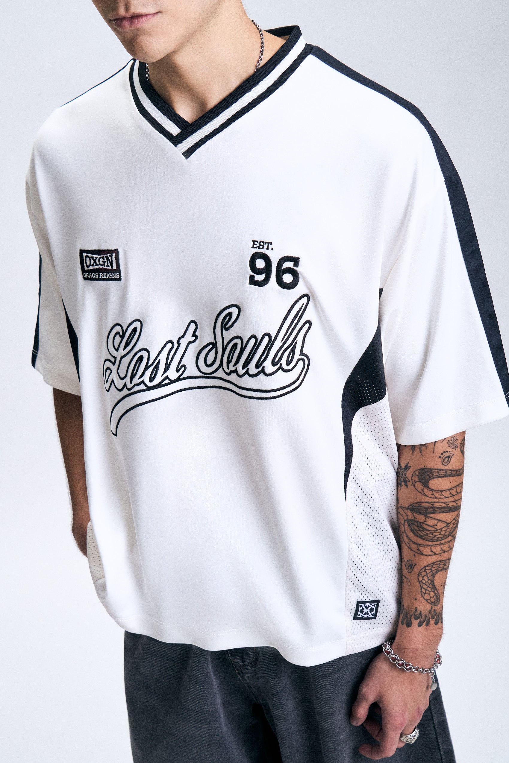 989659-Off White (2).jpg