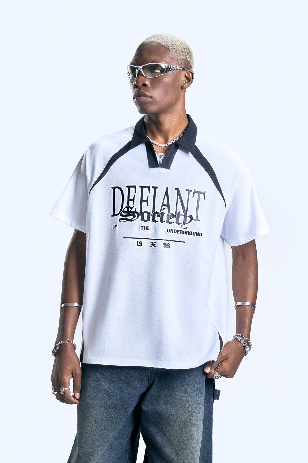 989669-White (1).jpg