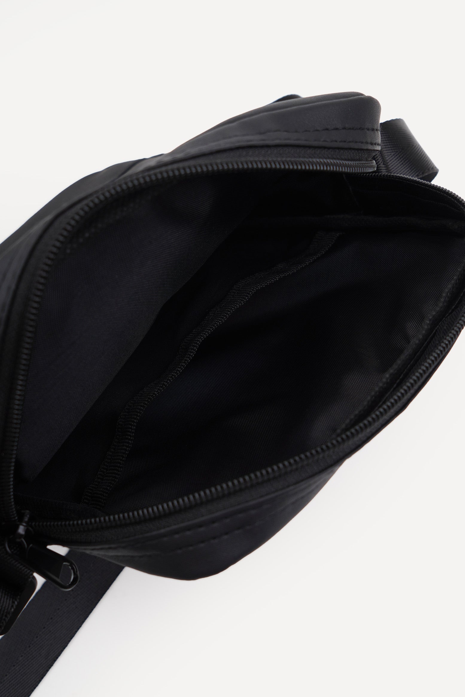989725-Black (4).jpg