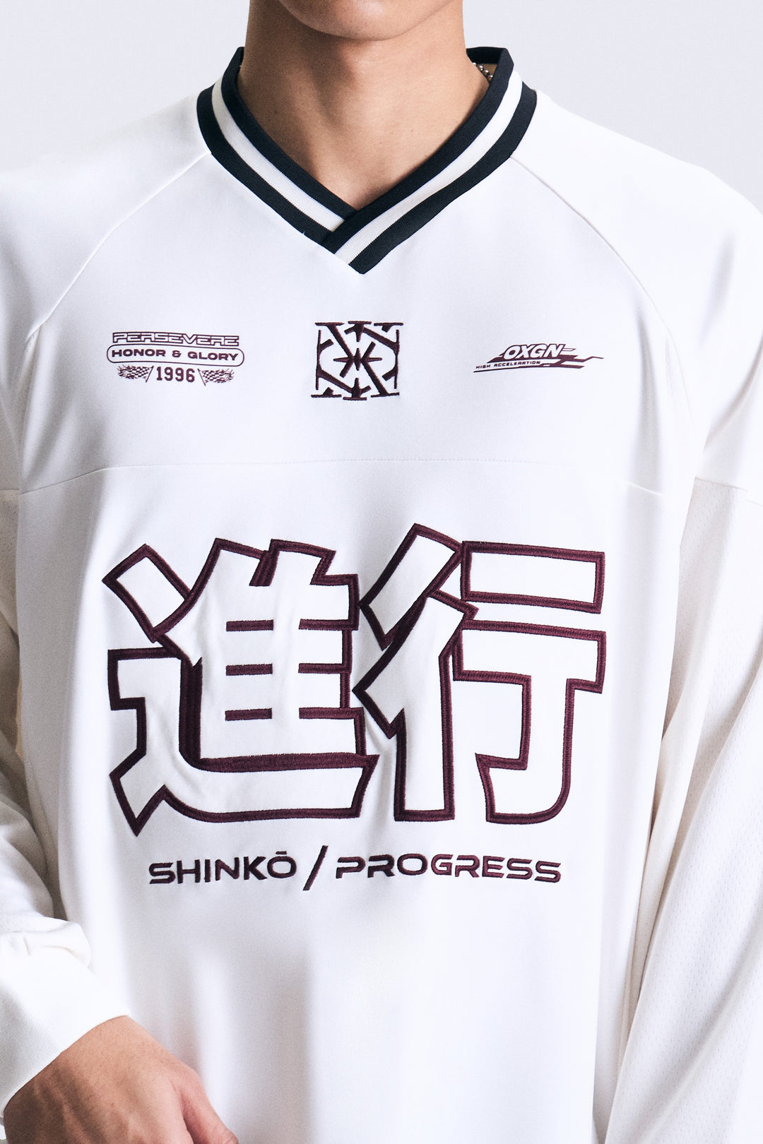 989971-Off White (3).jpg