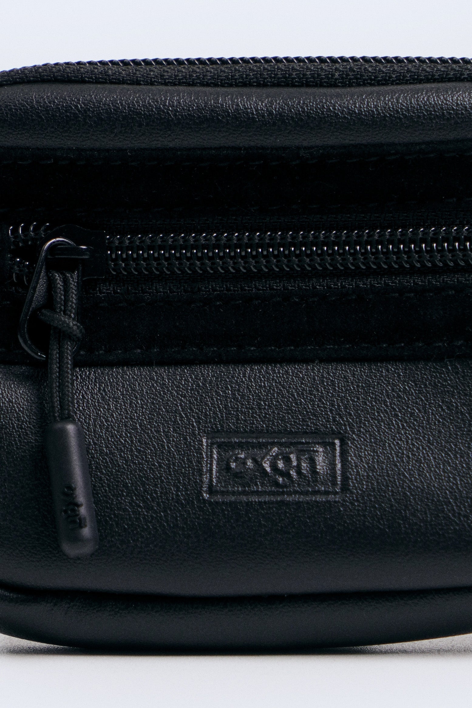 990053-Black (4).jpg