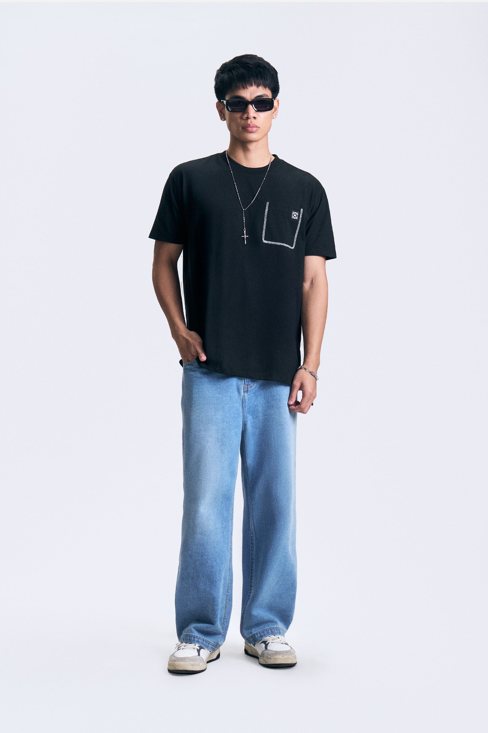 990090-Black (1).jpg