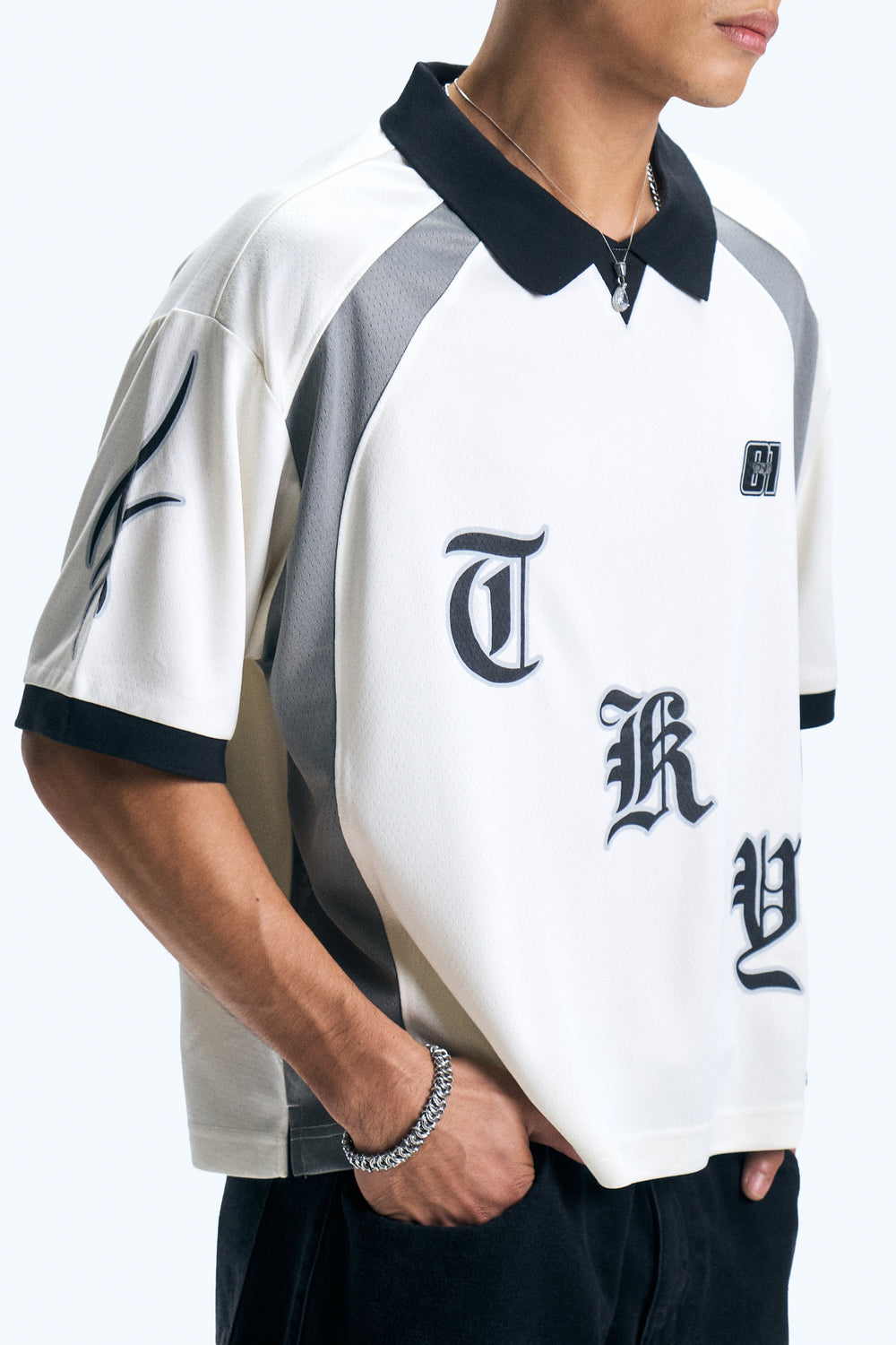 990270-Off White (3).jpg