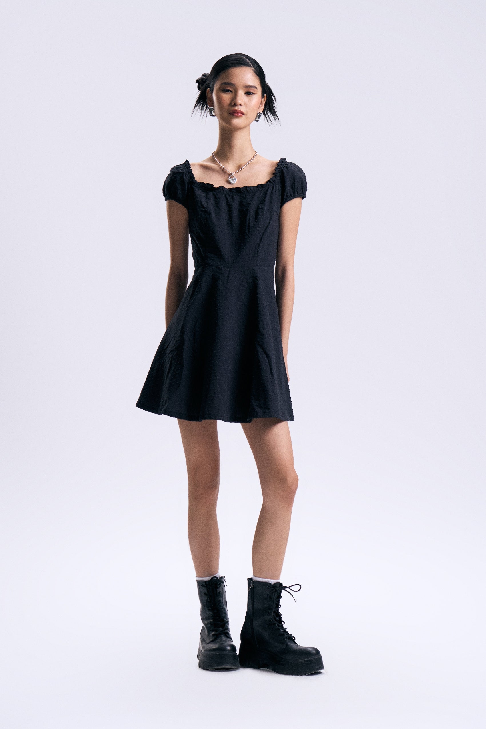 990304-Black (1).jpg