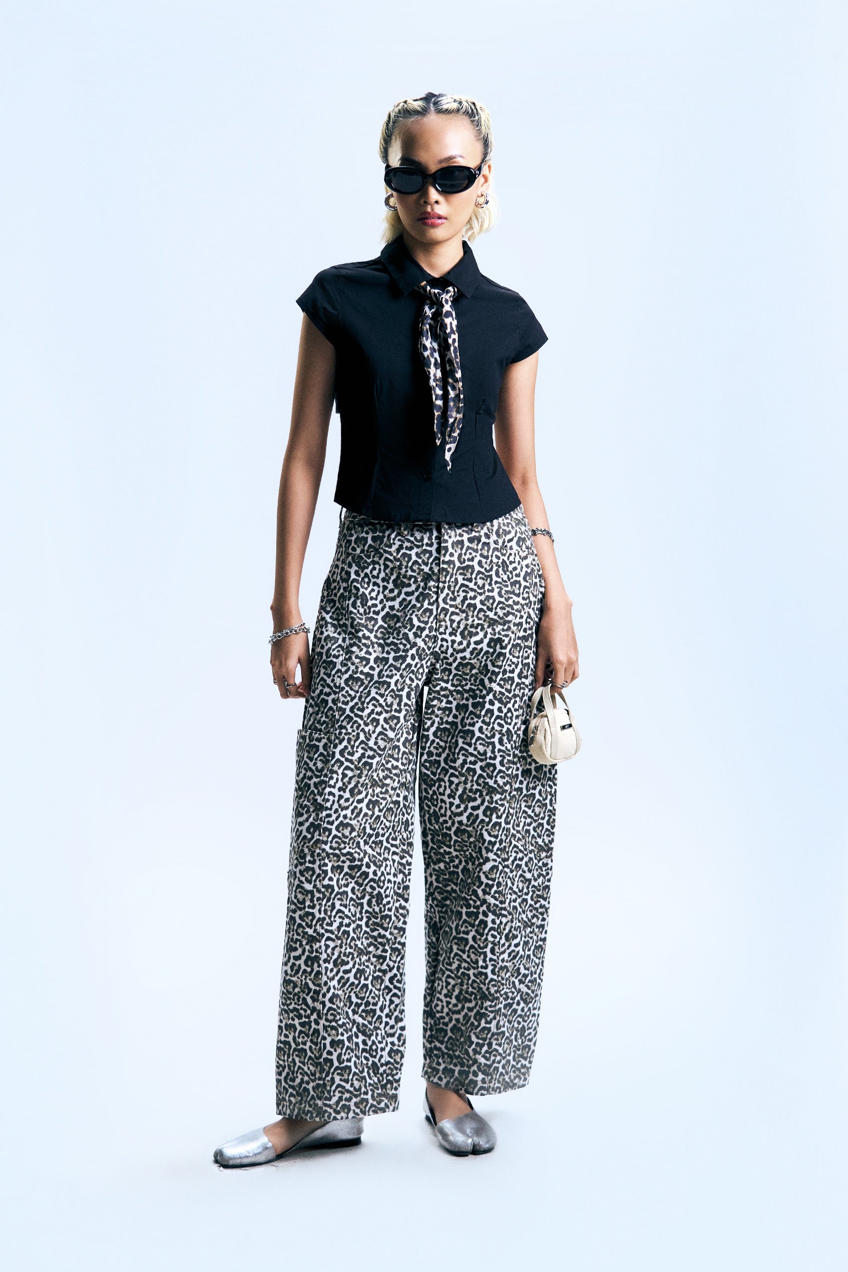 990328-Black (1).jpg