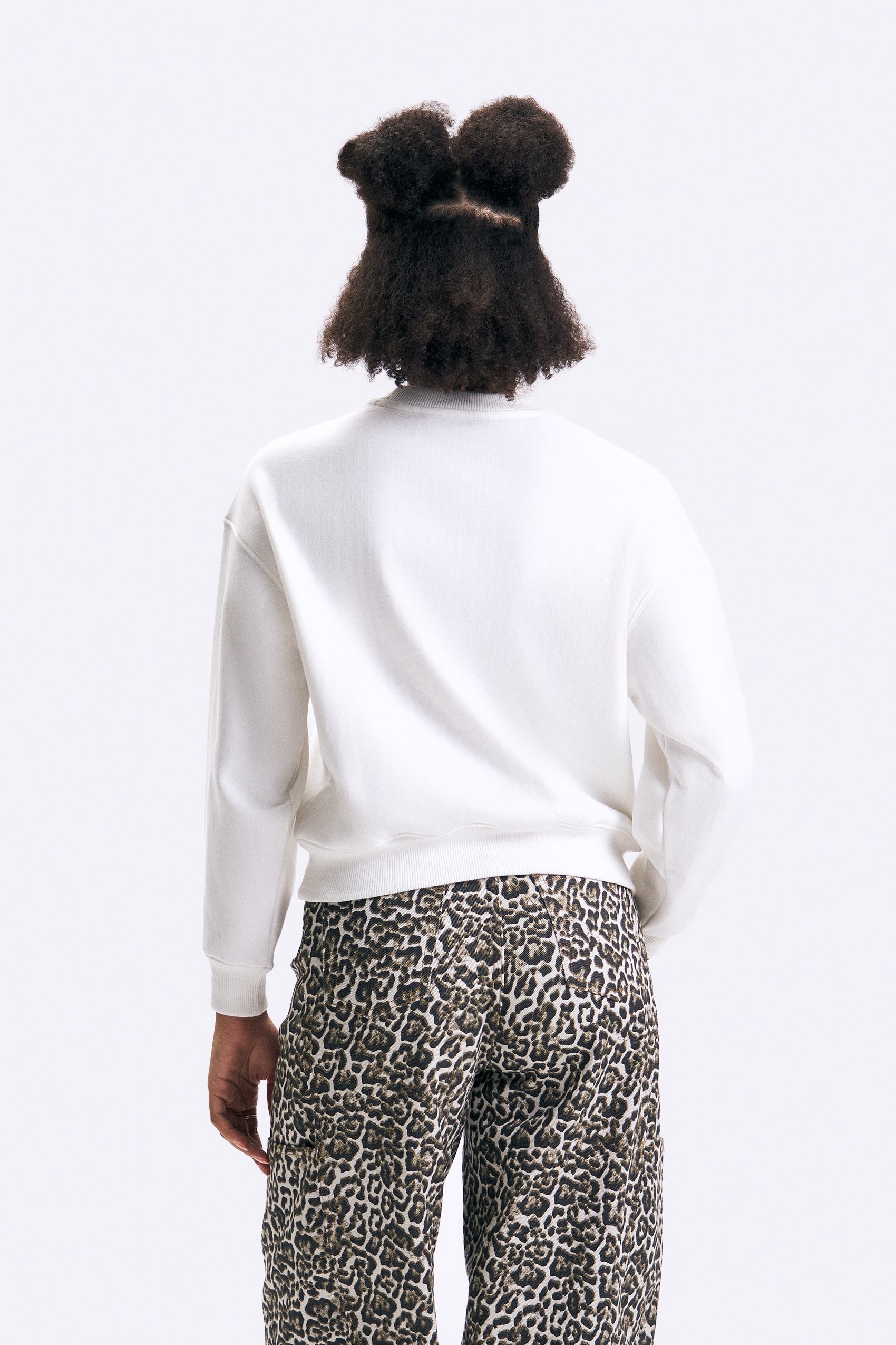 990330-Off White (4).jpg