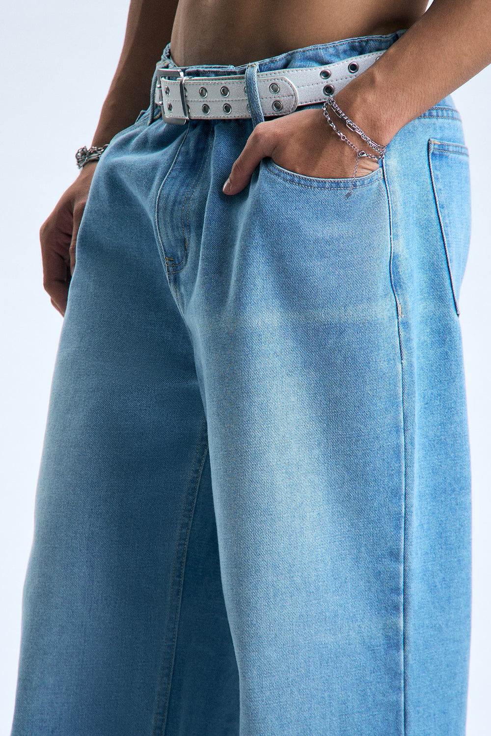 Straight Jeans