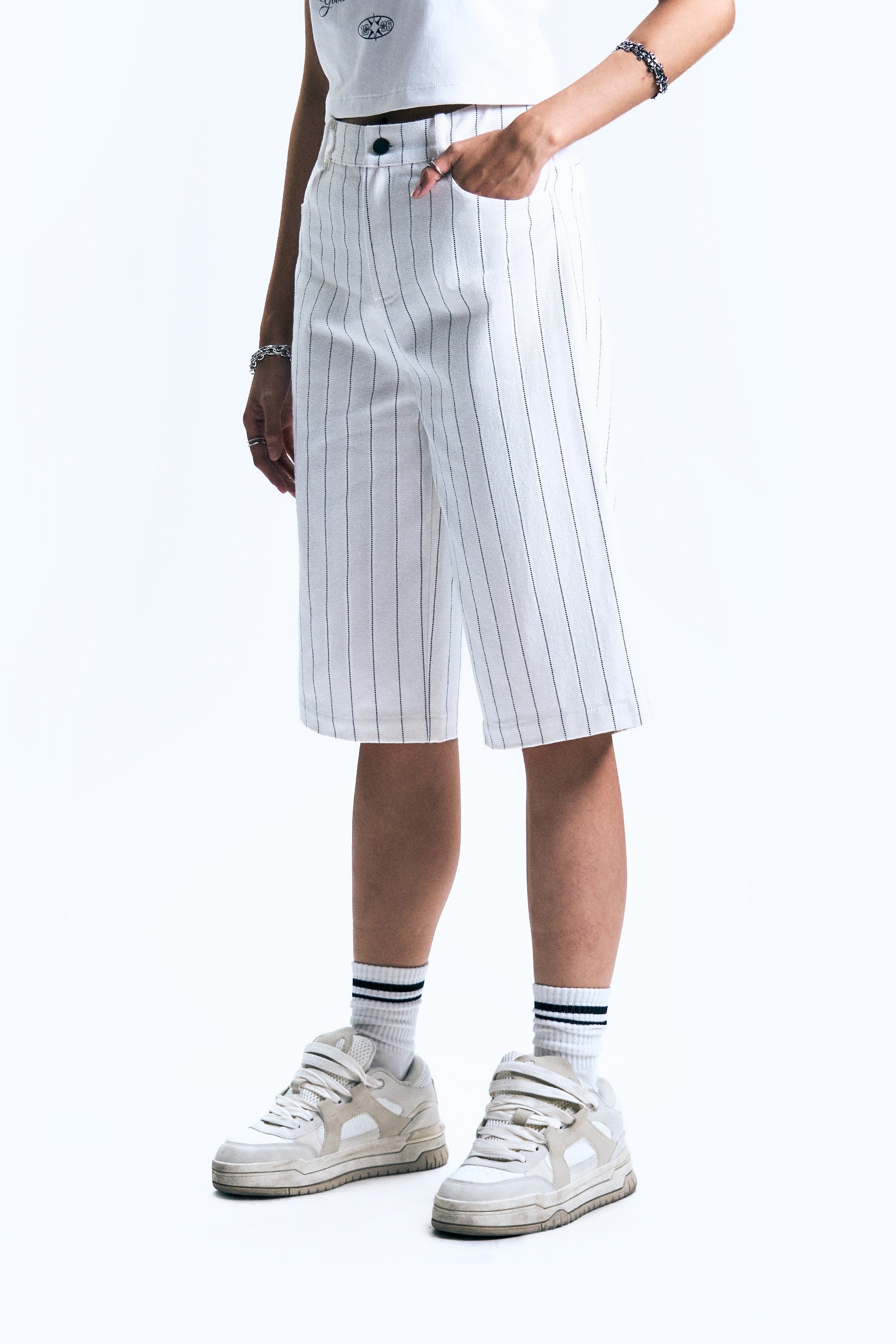 990788-Off White (3).jpg