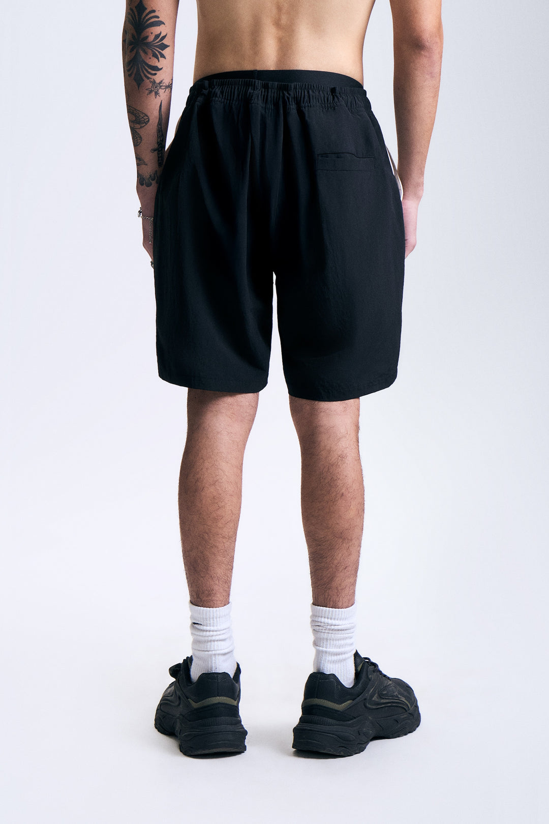 991070-Black (1).jpg