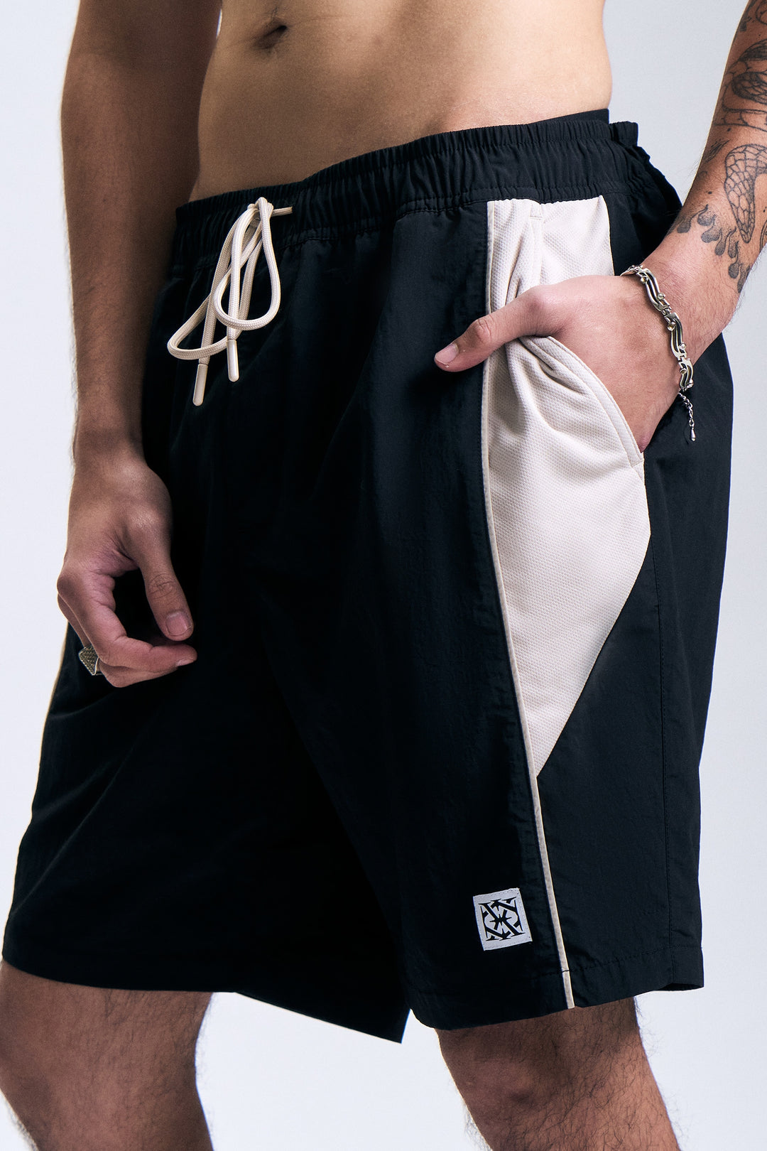 991070-Black (2).jpg