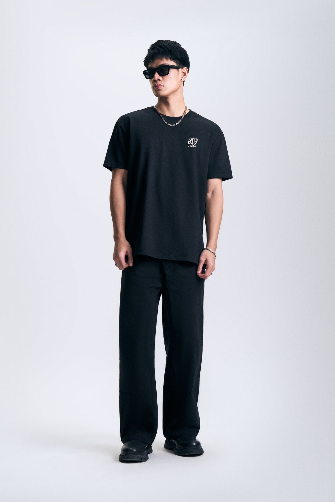 991136-Black (1).jpg