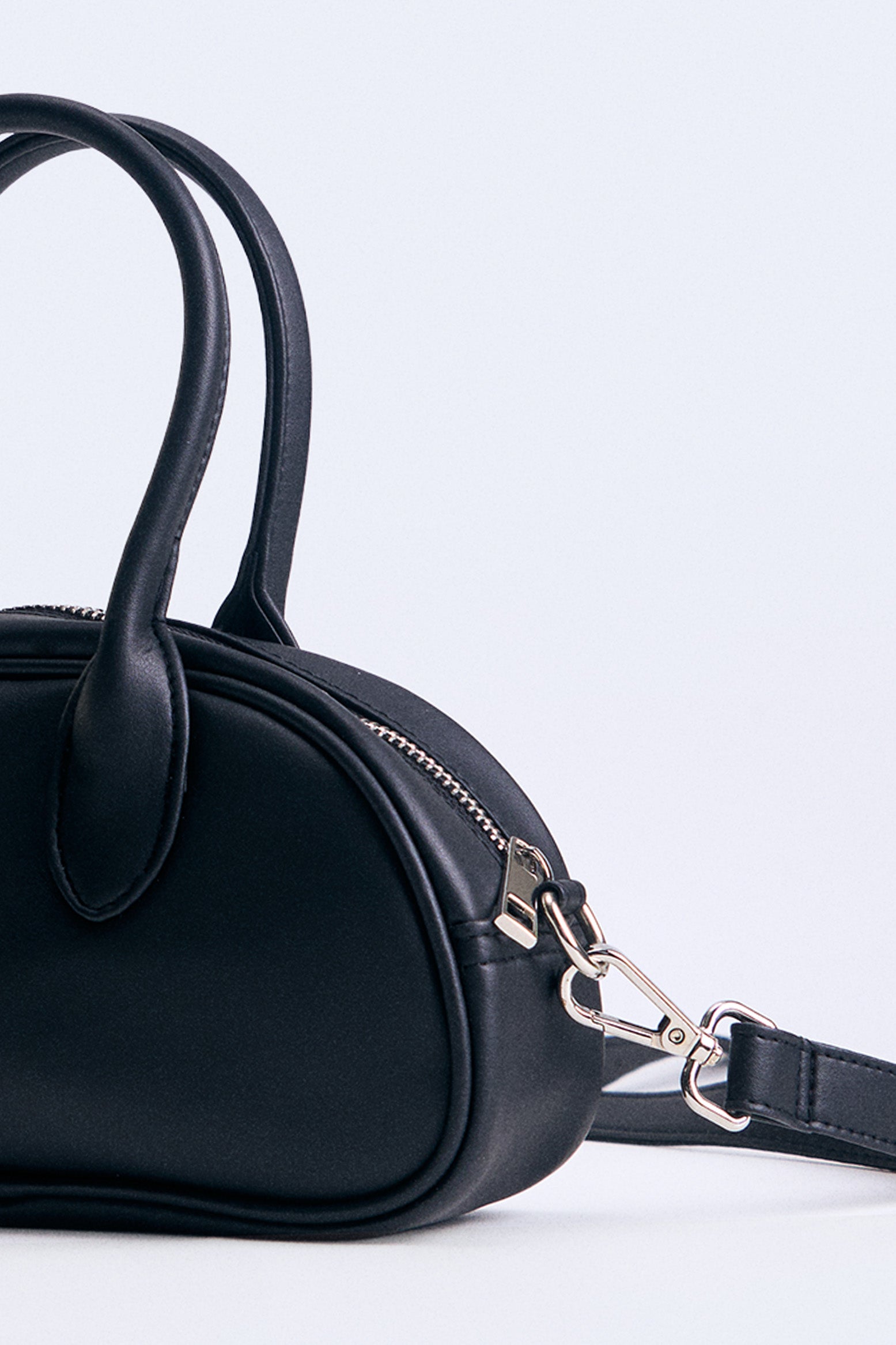 991297-Black (1).jpg