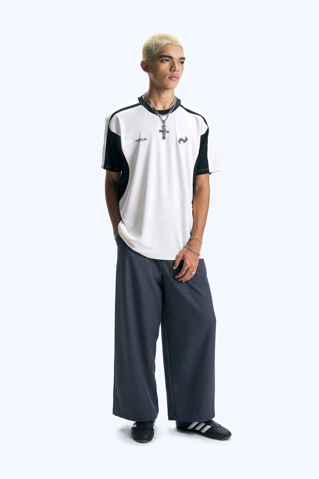 991455-Off White (1).jpg