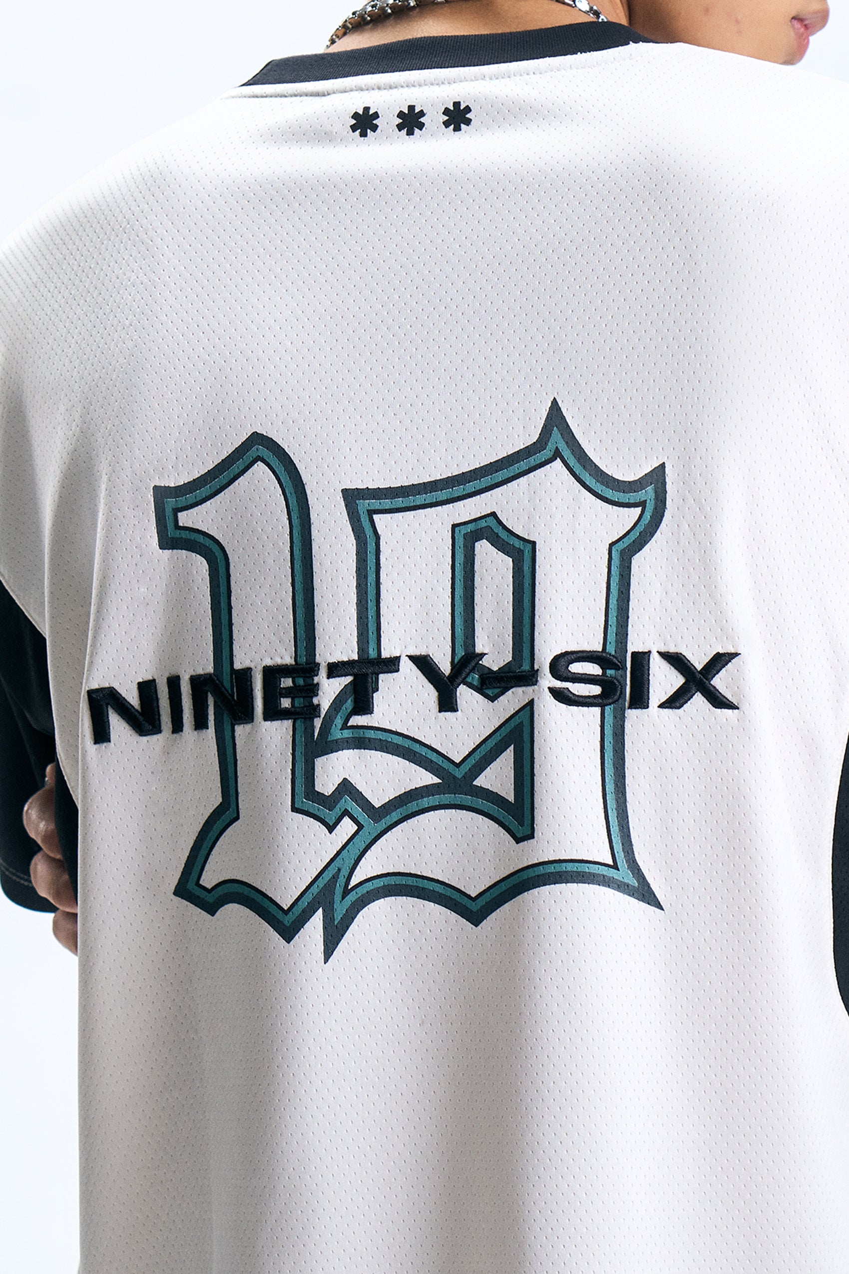 991455-Off White (2).jpg