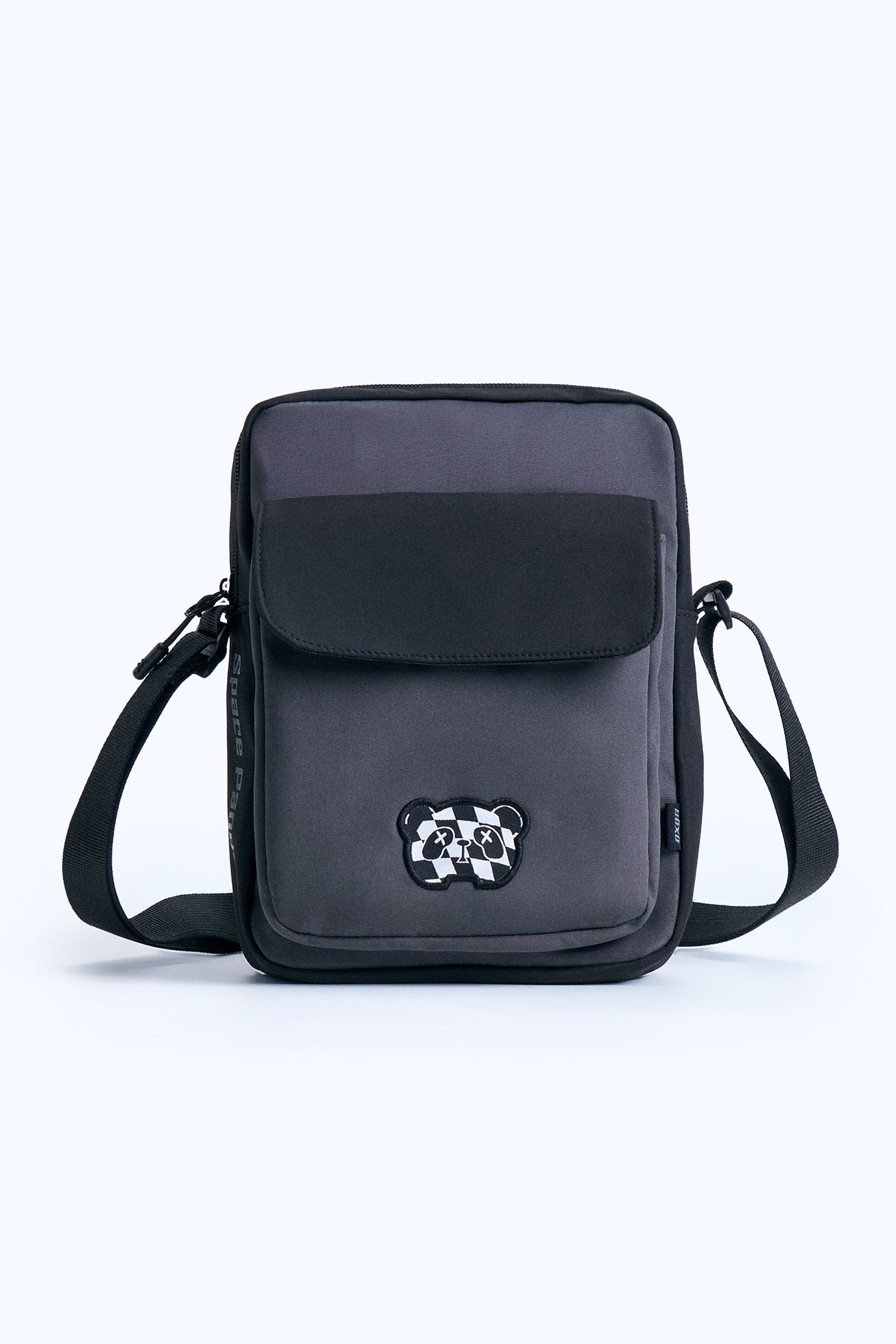 991904-Black (1).jpg