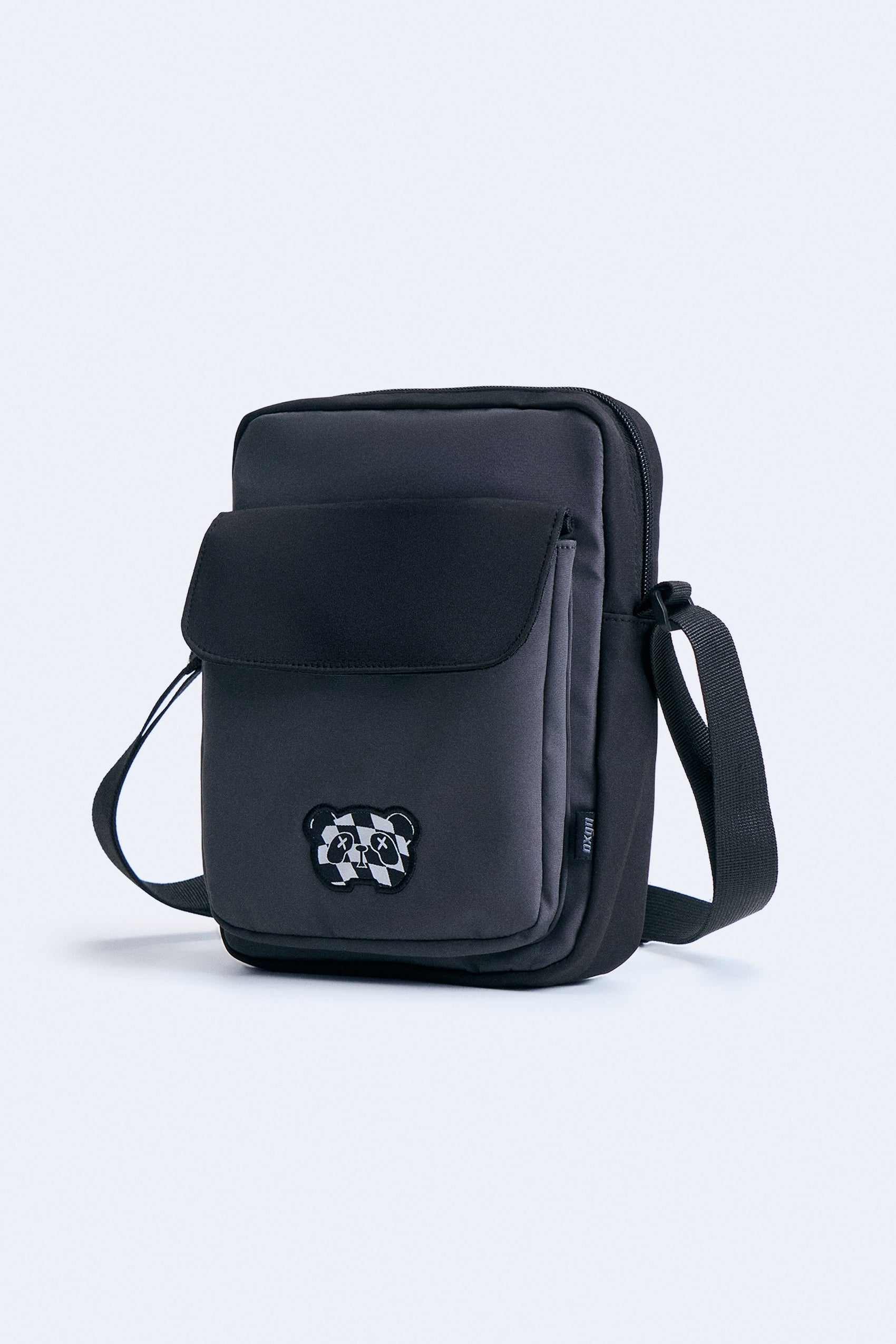 991904-Black (2).jpg